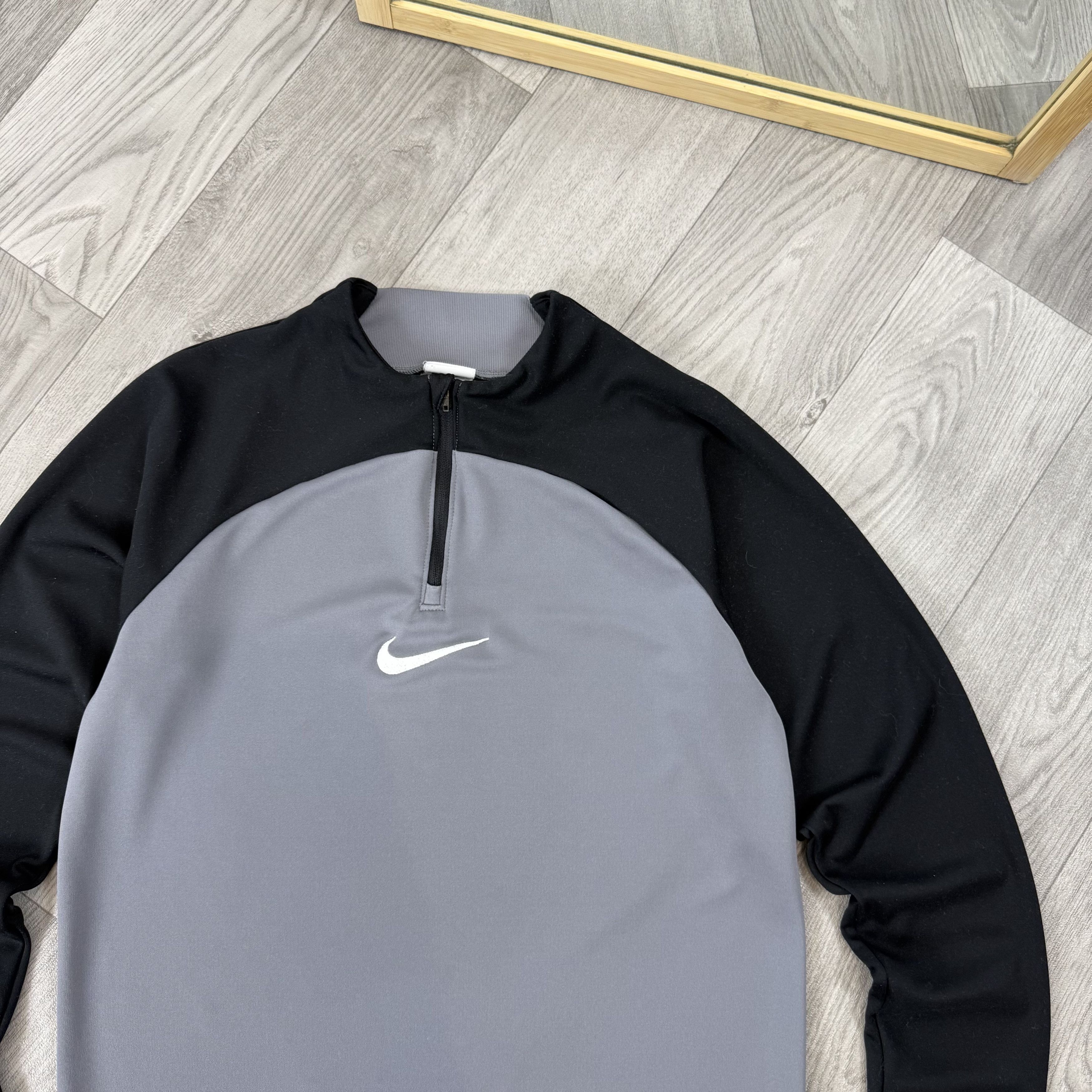 Nike Nike Dri-Fit Compression Long Sleeve Rashguard Tee Shirt Size US S / EU 44-46 / 1 - 6 Thumbnail