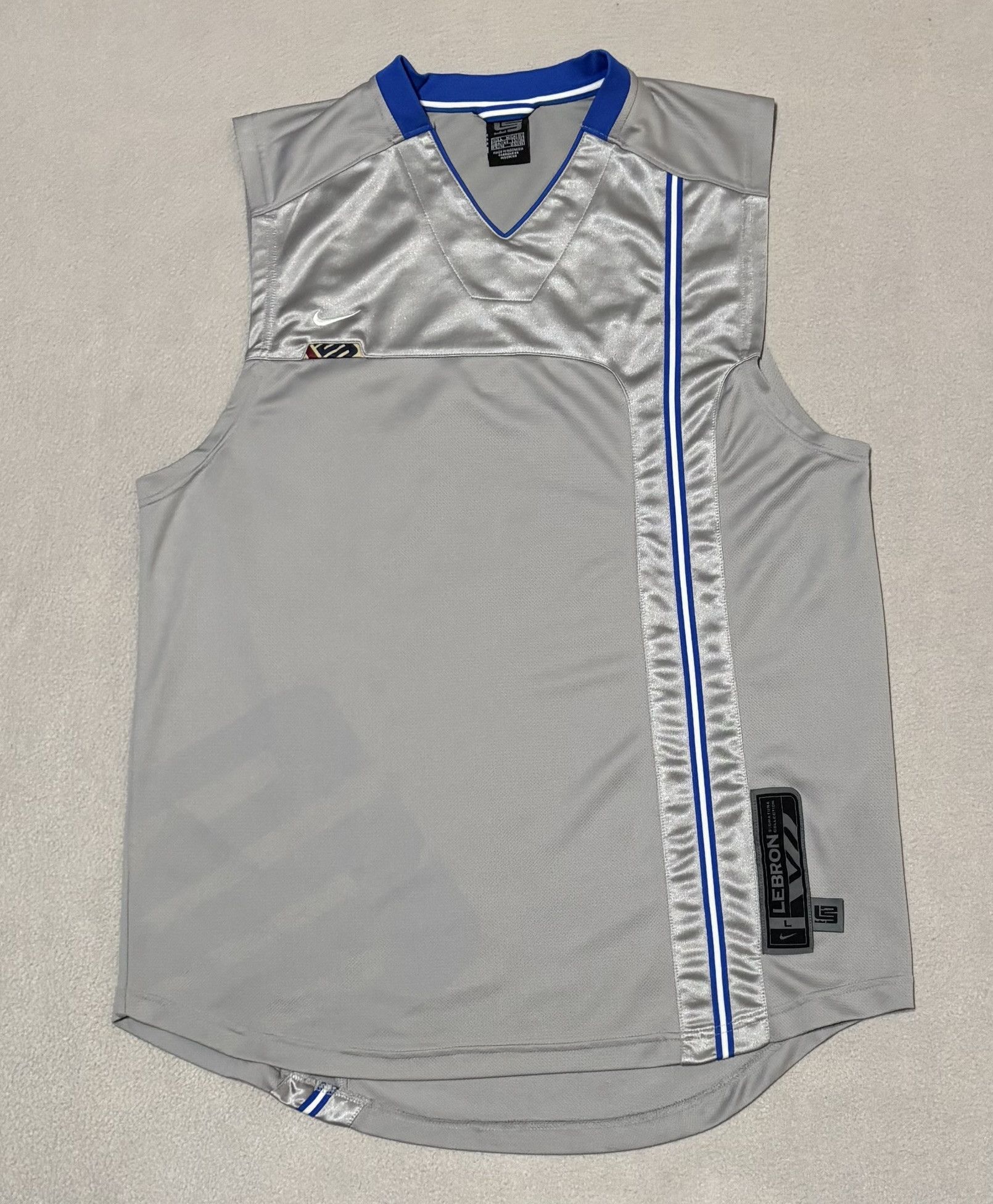 Nike Lebron James Nike Basketball Jersey Size L Size US L / EU 52-54 / 3 - 5 Thumbnail