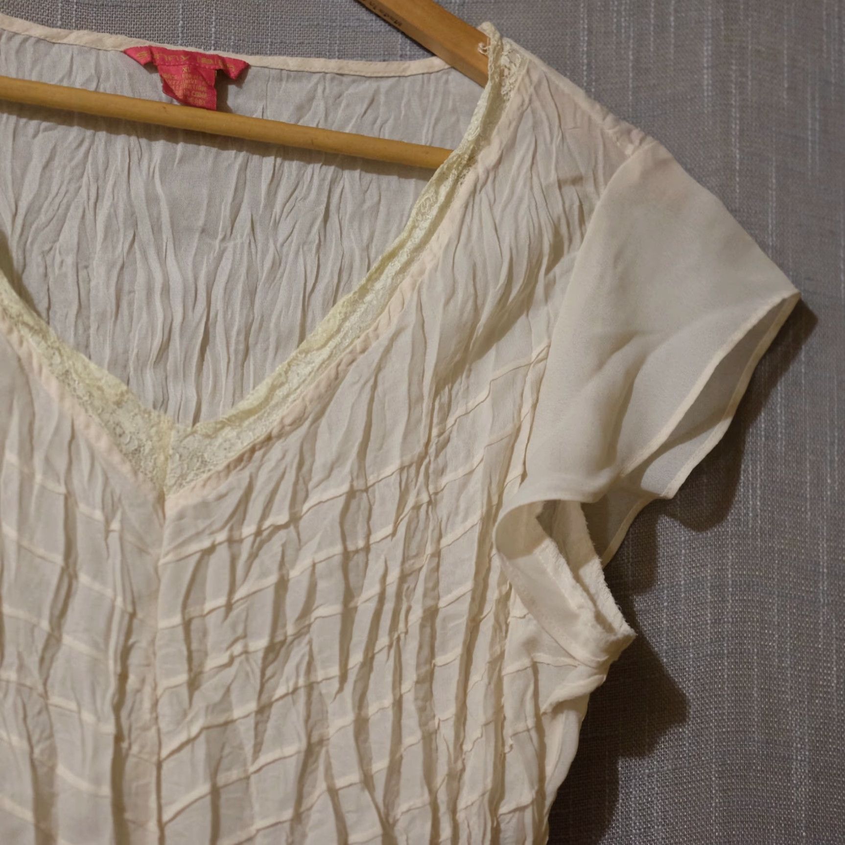 Vintage Sunny Leigh Ivory Sheer Ruffle Sleeveless Top Women XL Shirt Blouse Casual Party/Cocktail Travel Lightweight Chiffon 90s? Size XL / US 12-14 / IT 48-50 - 3 Thumbnail