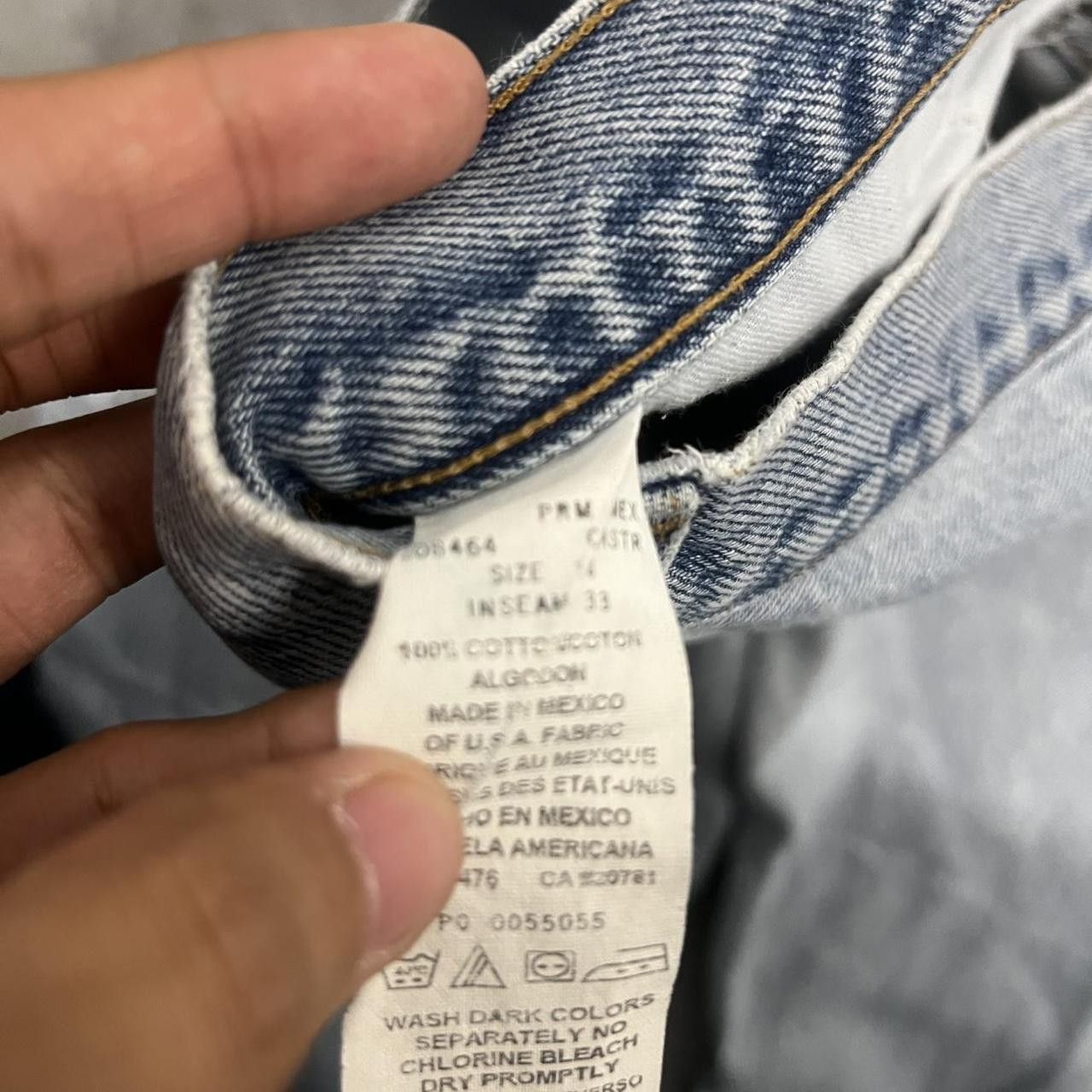 Tommy Hilfiger Crazy Vintage Y2K/2000s Baggy Skater Style Tommy Hilfiger Light Blue Wash! Size US 34 / EU 50 - 8 Thumbnail