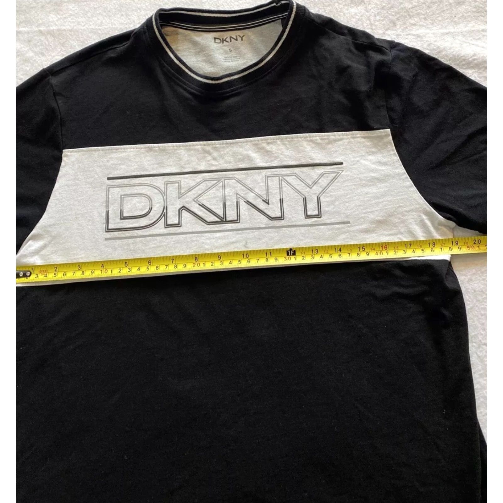 DKNY DKNY New York T Shirt Men Size S Black Classic Logo Crew Neck Shirt Mens Size US S / EU 44-46 / 1 - 4 Thumbnail