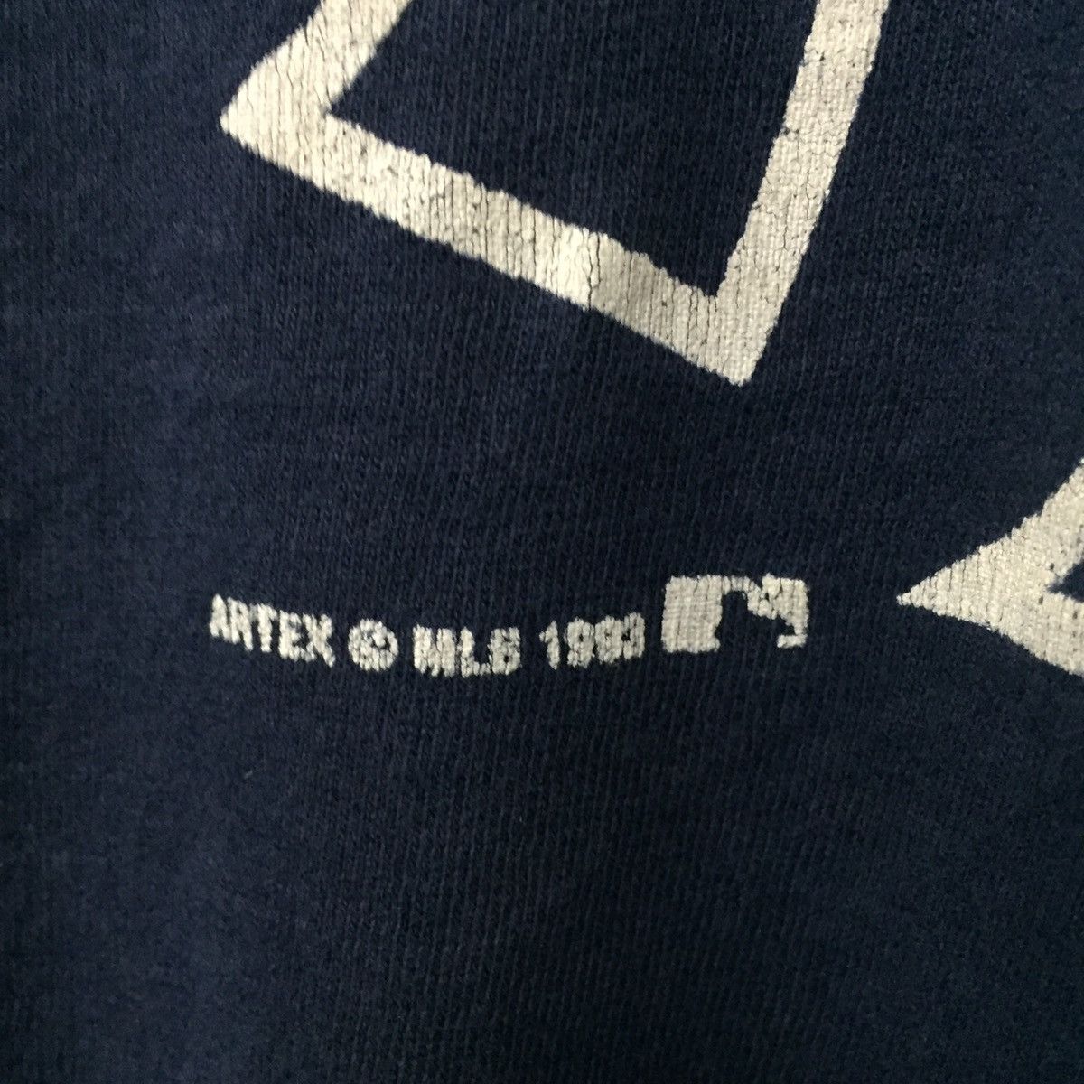 New York Yankees VINTAGE 90s NEW YORK YANKEES MLB BASEBALL USA LOGO TSHIRT Size US L / EU 52-54 / 3 - 6 Thumbnail
