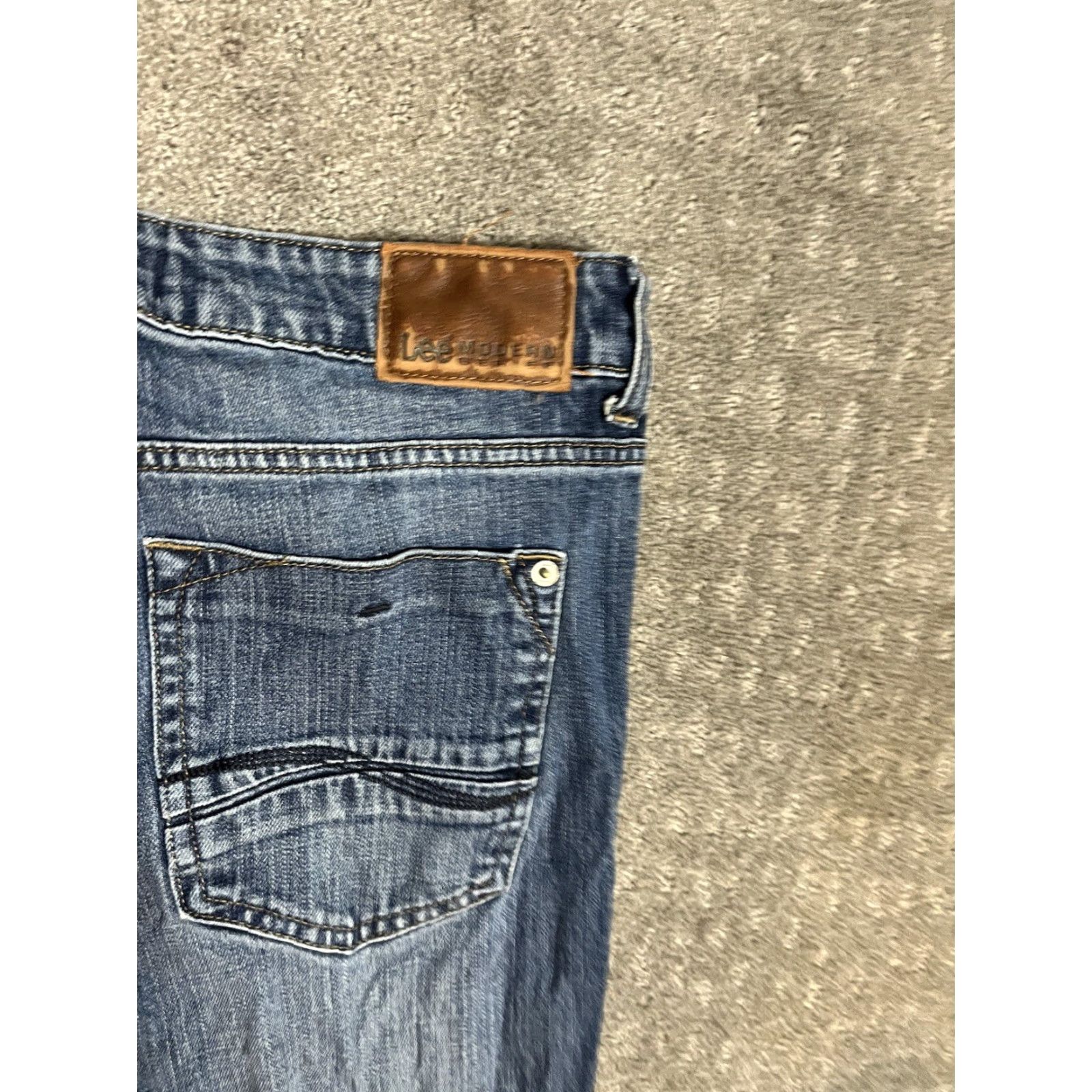Lee VINTAGE Lee Modern Series L342 Jeans Denim Blue 32x27 Straight Fit 5-Pocket Denim Blue Mens Jeans Size US 32 / EU 48 - 5 Thumbnail