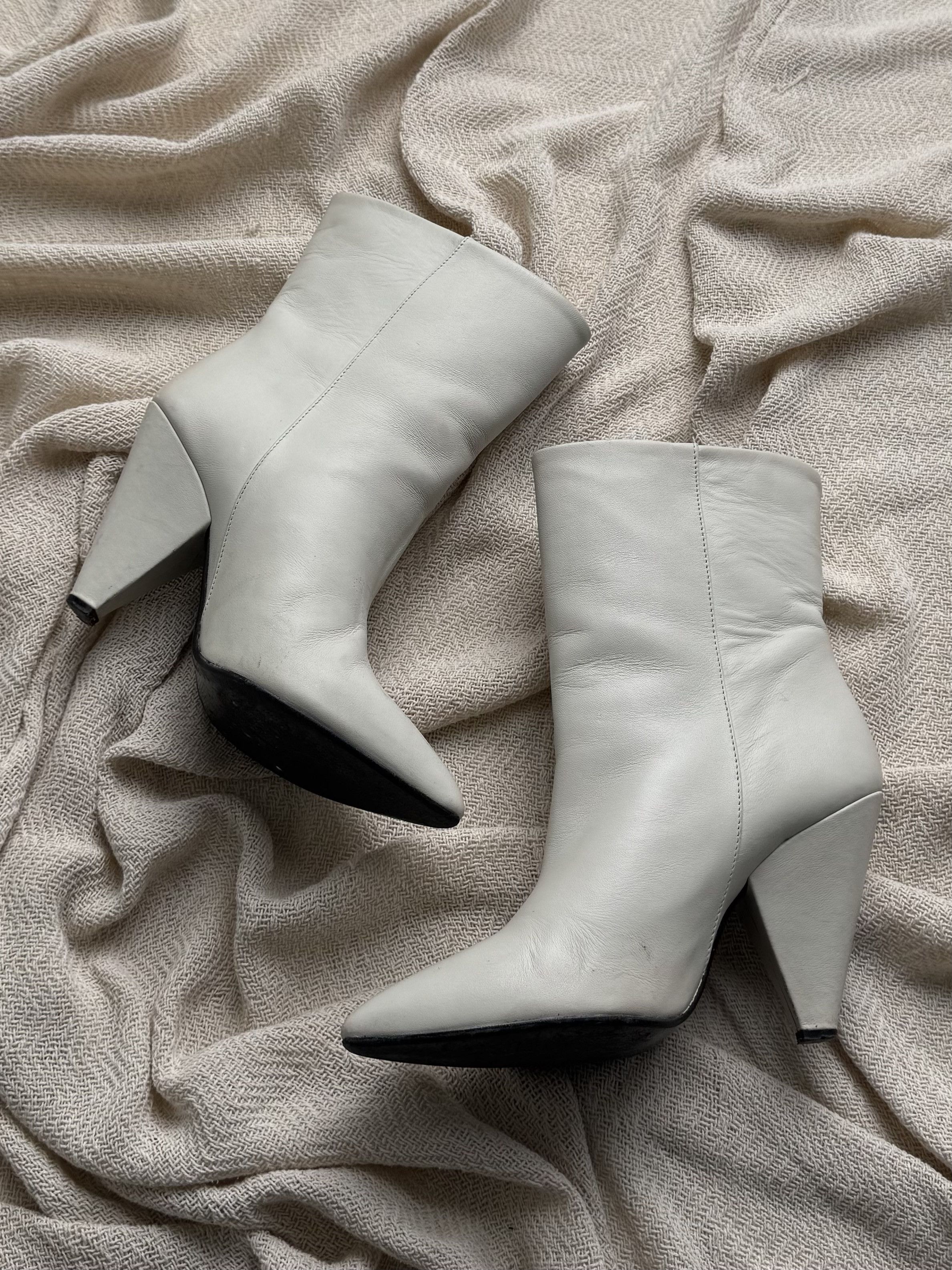 Vintage Vintage Leather Ankle Boots Pointed Toe Block Heel Booties Size US 6 / IT 36 - 4 Thumbnail