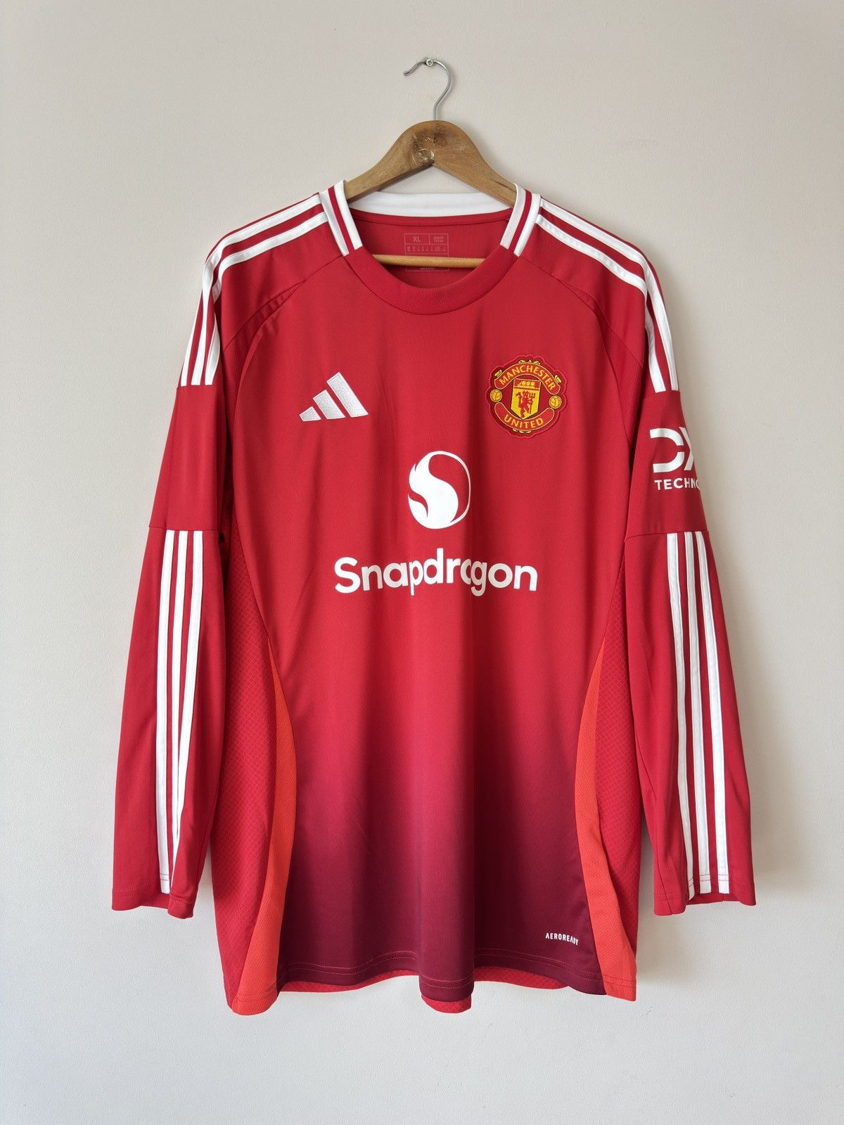 Manchester United 2024-2025 Home Soccer Longsleeve Jersey