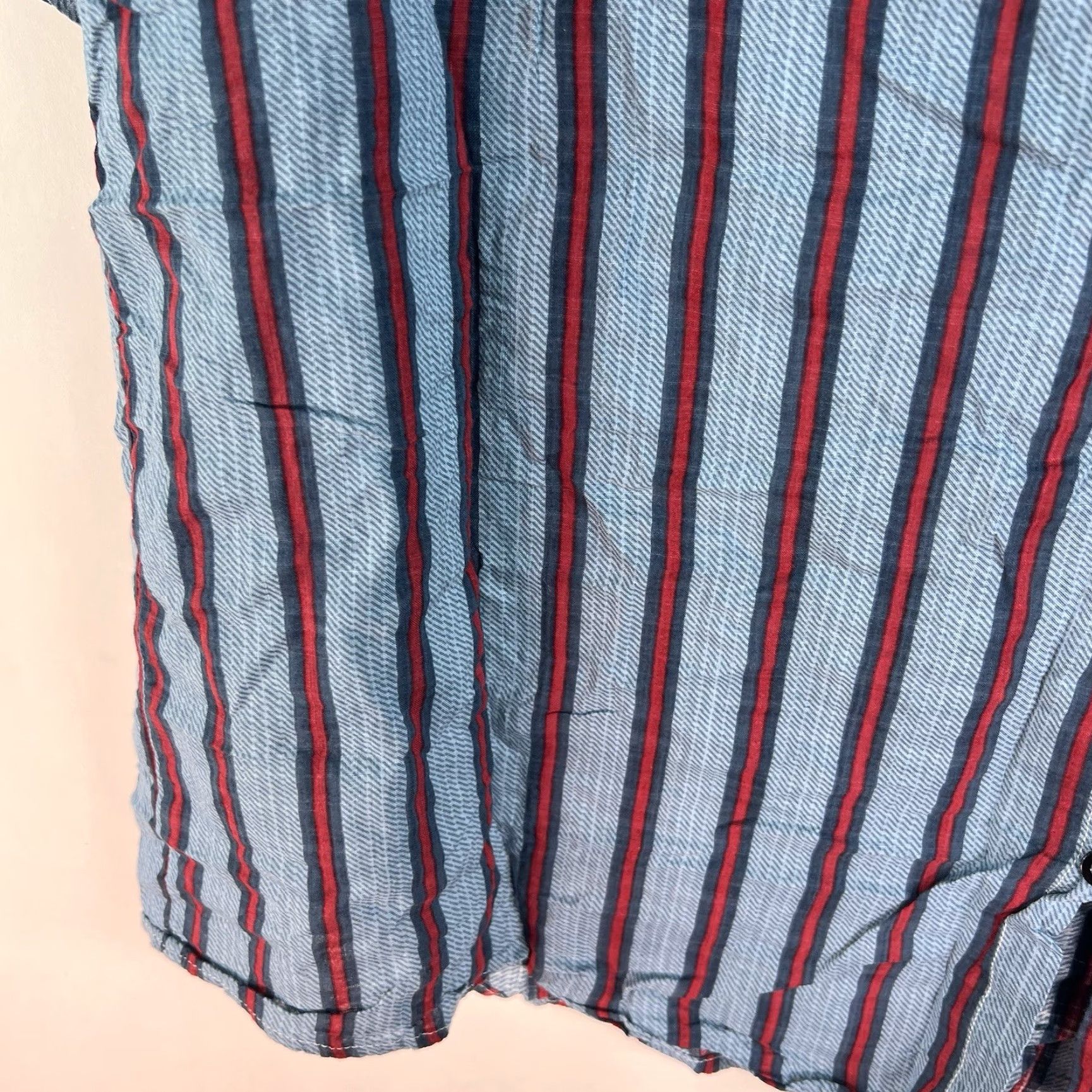 Vintage Vat Pave Striped Button-Up Shirt Mens 2XL Blue Short Sleeve Button-Up Shirt Mens 2XL Blue Striped Casual All Seasons Vintage No N/A Size US XXL / EU 58 / 5 - 3 Thumbnail