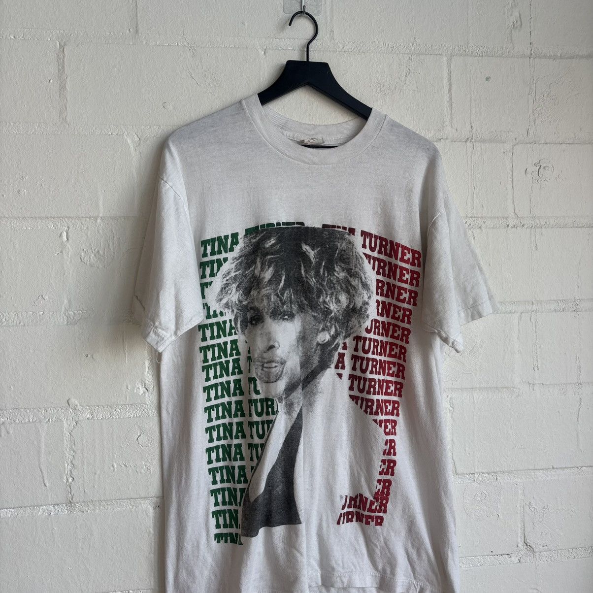 Vintage Vintage Tina Turner Tee Size US XL / EU 56 / 4 - 2 Thumbnail