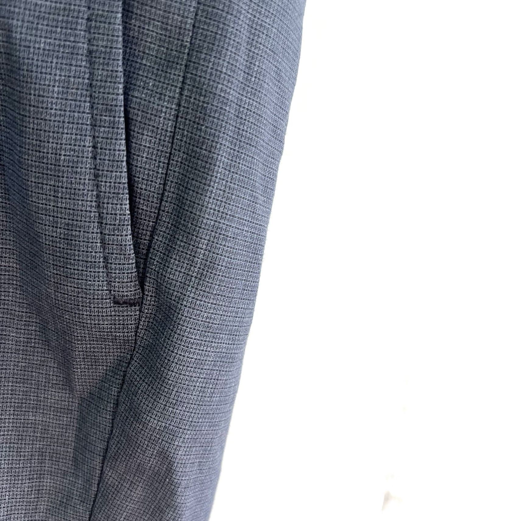 Geoffrey Beene VINTAGE N/A? Geoffrey Bean Performance Flex Pant Mens 52 Gray Check Dress Pants Regular 52x33 Gray Check Geoffrey Bean Mens Pants Size US 36 / EU 52 - 2 Thumbnail