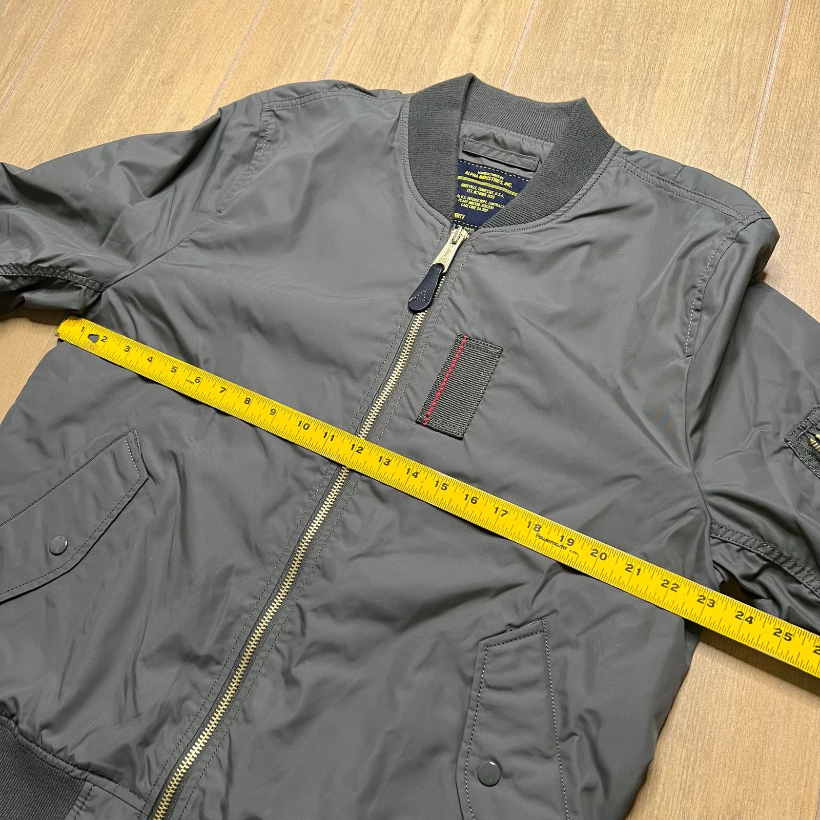 Alpha Industries ALPHA INDUSTRIES MENS BOMBER MILITARY STYLE JACKET GREEN XL Size US XL / EU 56 / 4 - 11 Thumbnail