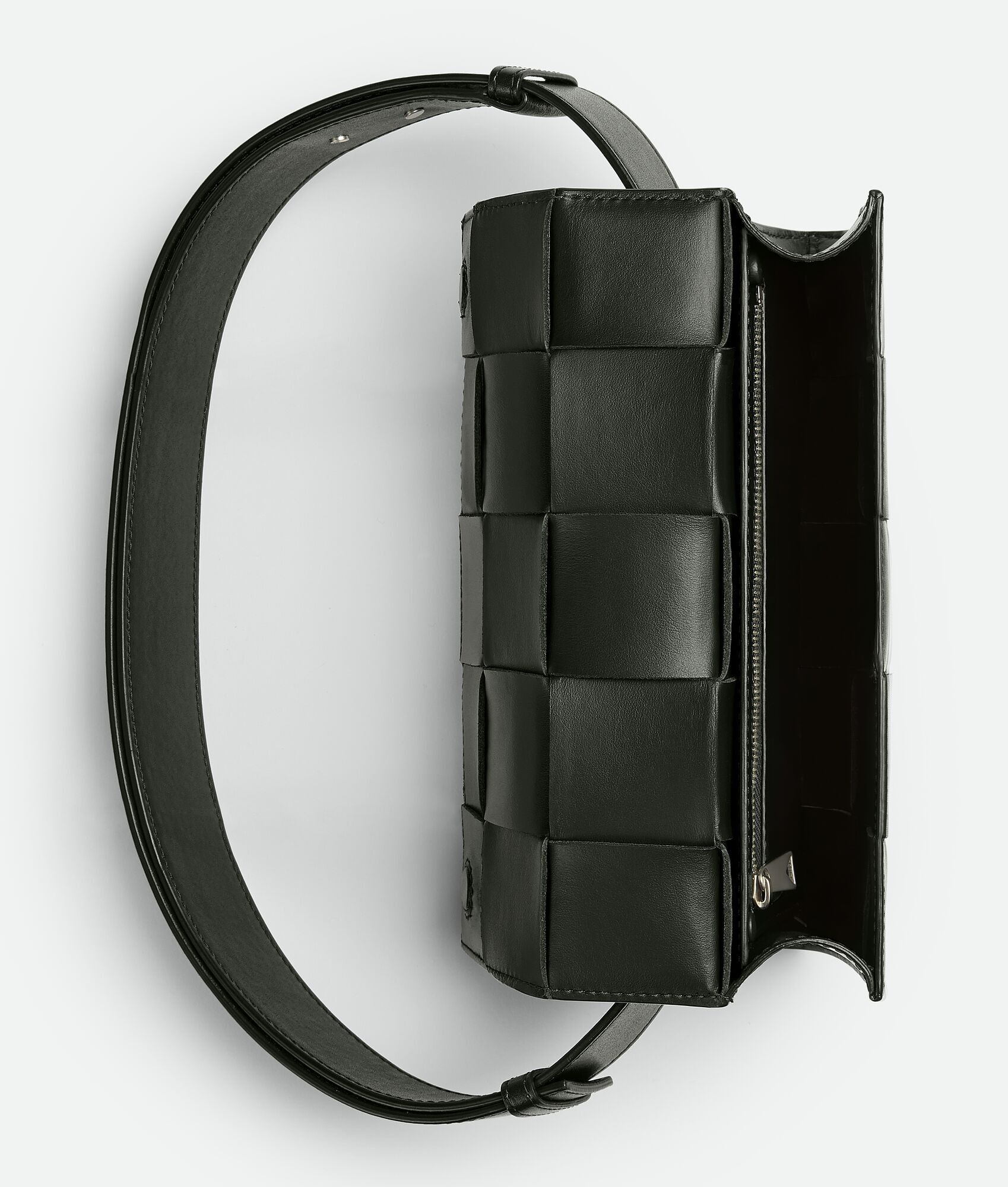 Bottega Veneta o1n1vont0225 Size: OS / Cassette Clutch On Belt Bag Green Size ONE SIZE - 4 Thumbnail