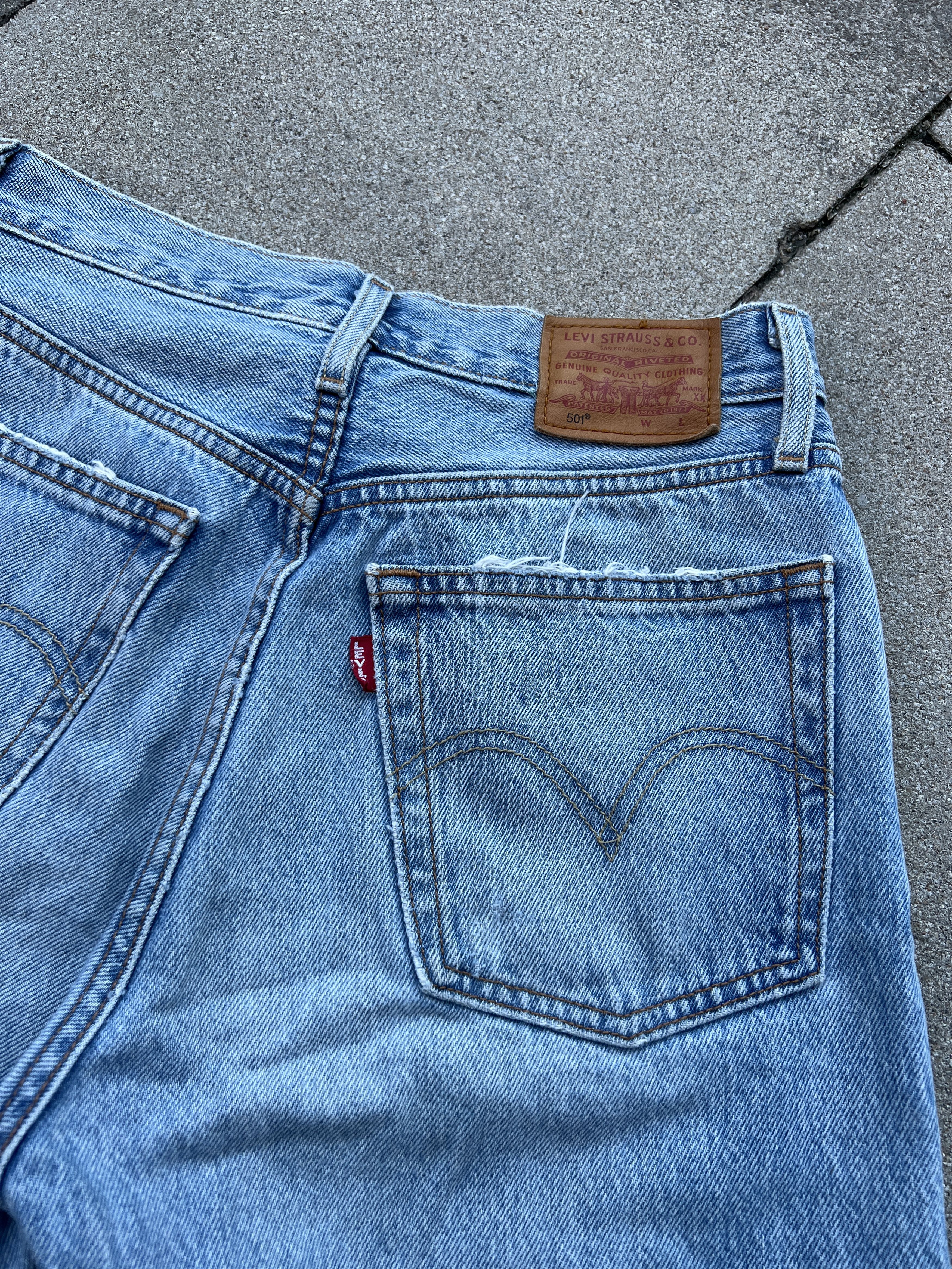 Levi's Levis Premium Big E Custom Cut Distressed Shorts Size 24" / US 00 / IT 34 - 17 Thumbnail
