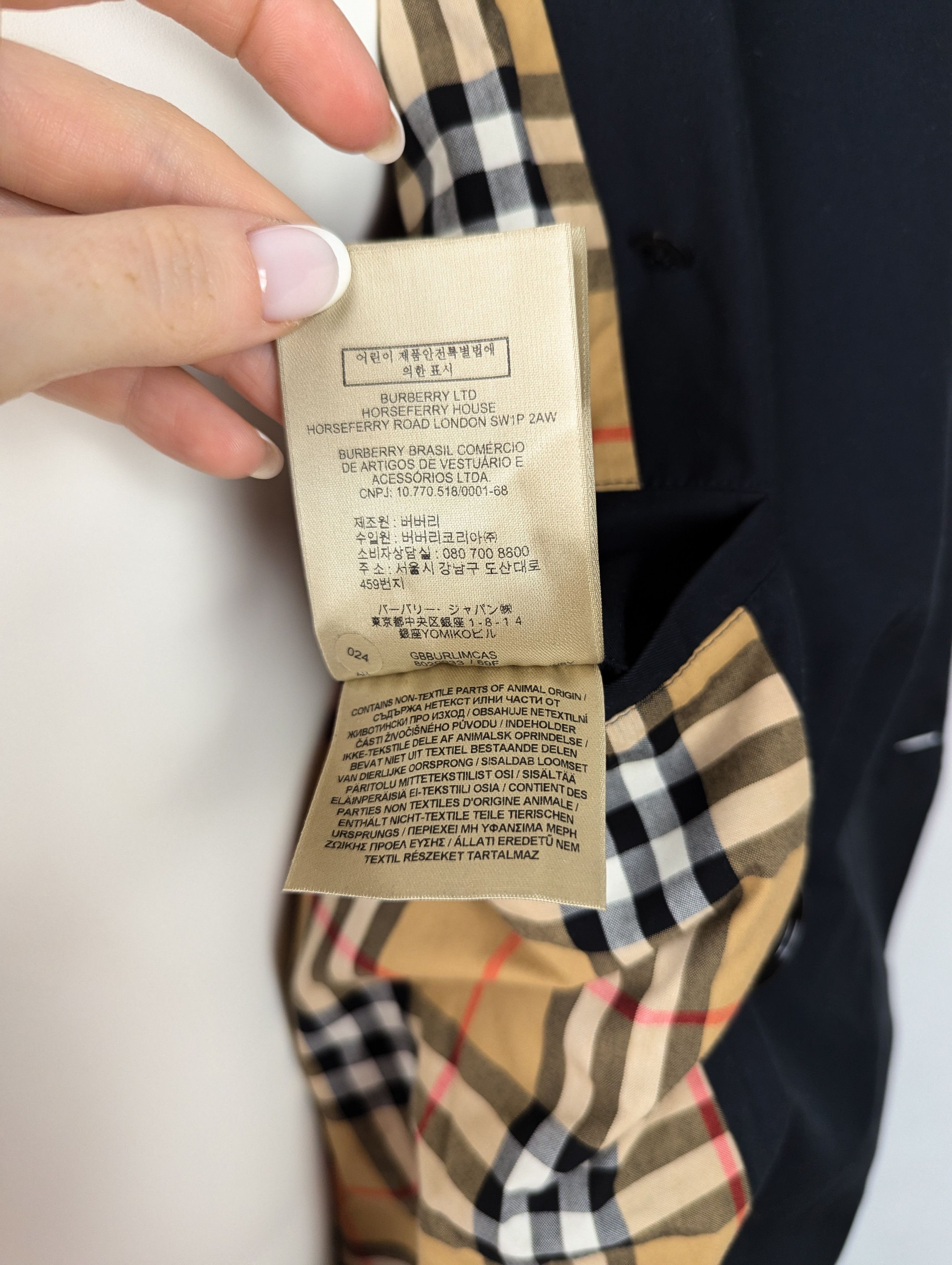 Burberry Burberry black nova check trench coat 54 L Size US L / EU 52-54 / 3 - 15 Thumbnail