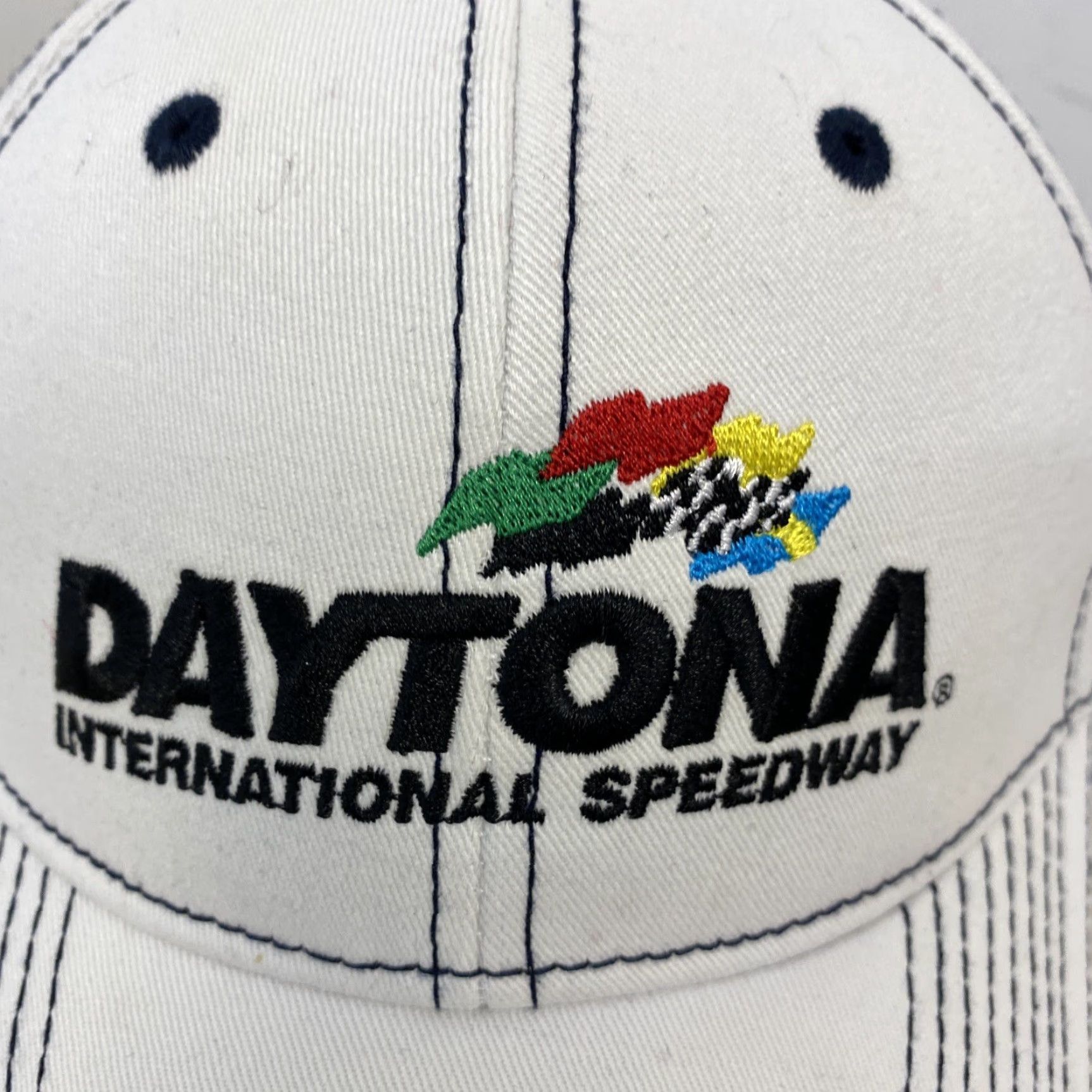 Vintage VINTAGE Daytona International Speedway Worlds First Adjustable Men's Hat / H95 Size ONE SIZE - 2 Thumbnail