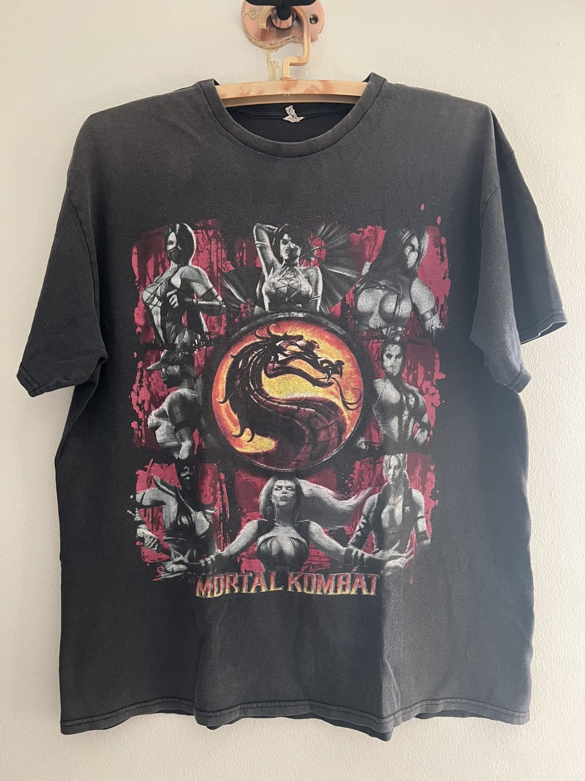 Other Vintage Mortal Kombat Girls Graphic Game T Shirt XL Size US XL / EU 56 / 4 - 2 Thumbnail