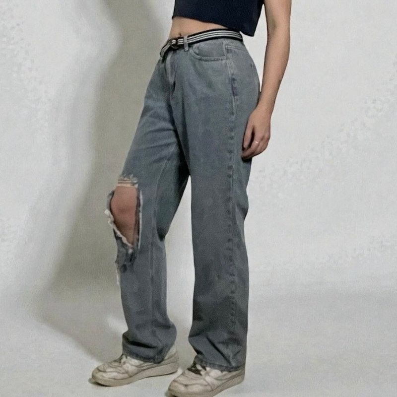 Nasty Gal Nasty Gal Distressed High Rise Relaxed Fit Jeans Size 28" / US 6 / IT 42 - 2 Thumbnail