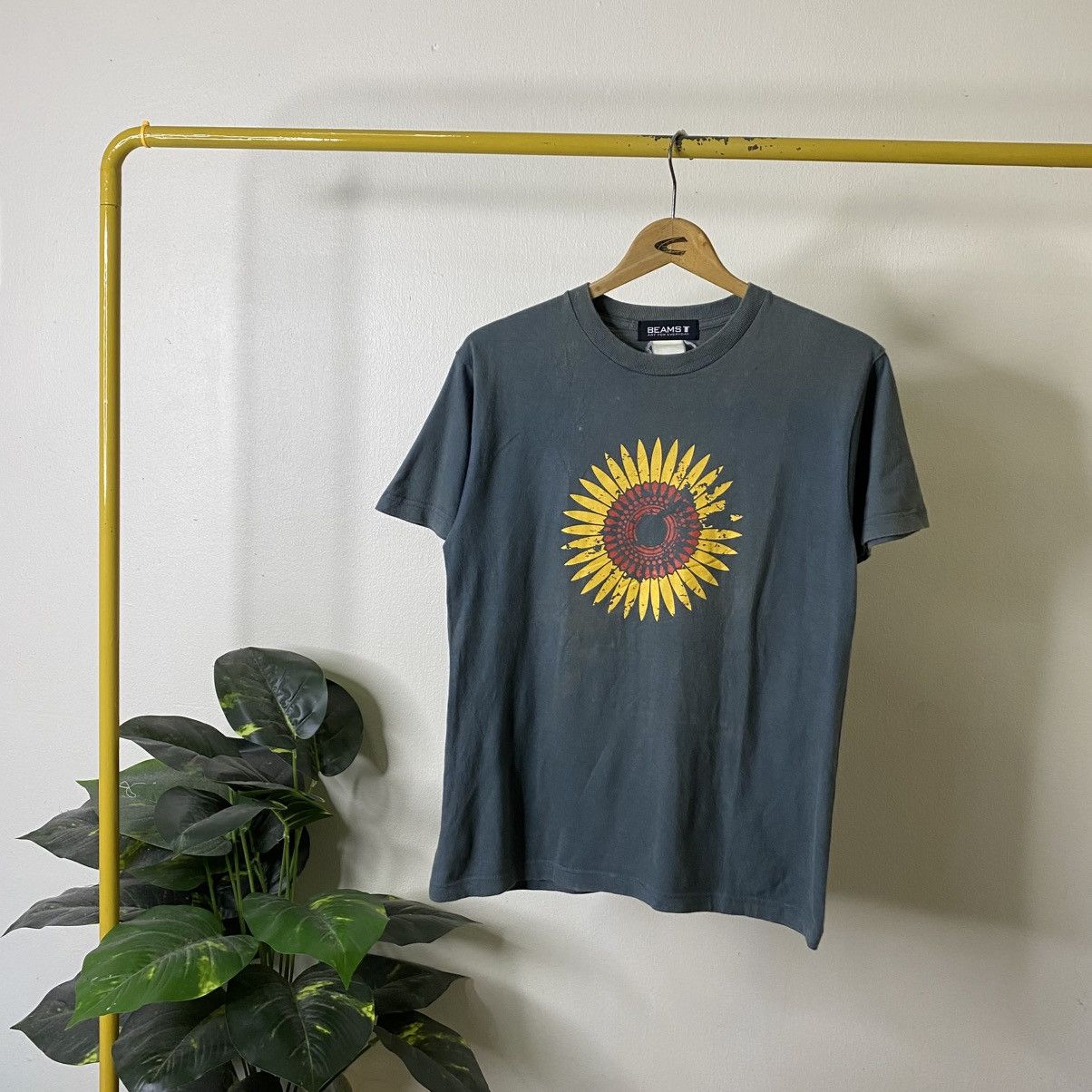 Beams Japan Beams The End Of Summer Sunflower T Shirt Size US M / EU 48-50 / 2 - 1 Thumbnail