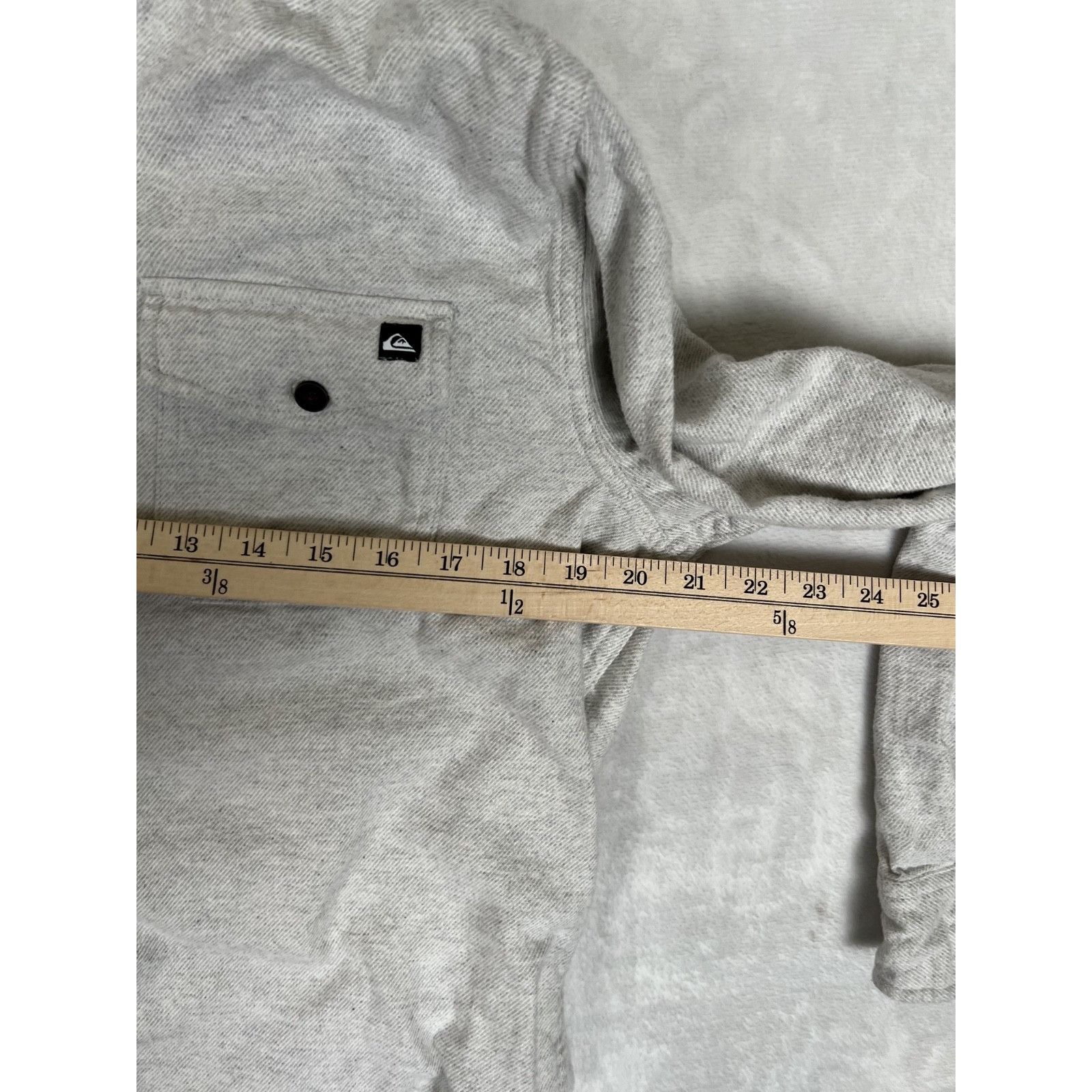 Quiksilver Vintage Quiksilver Hoodie Size M Sweatshirt Surf Skater Beac Size US M / EU 48-50 / 2 - 4 Thumbnail