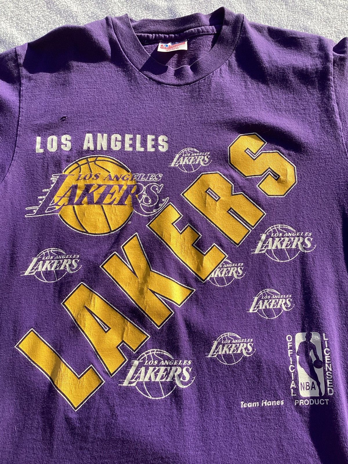 Hanes Vintage 90s Los Angeles Lakers NBA single stitch adult M tee Size US M / EU 48-50 / 2 - 2 Thumbnail