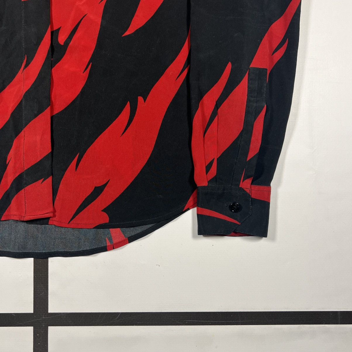 Saint Laurent Paris |[ SS17 Saint Laurent “Red Flame” Button Up Silk Shirt ]| Size US S / EU 44-46 / 1 - 5 Thumbnail