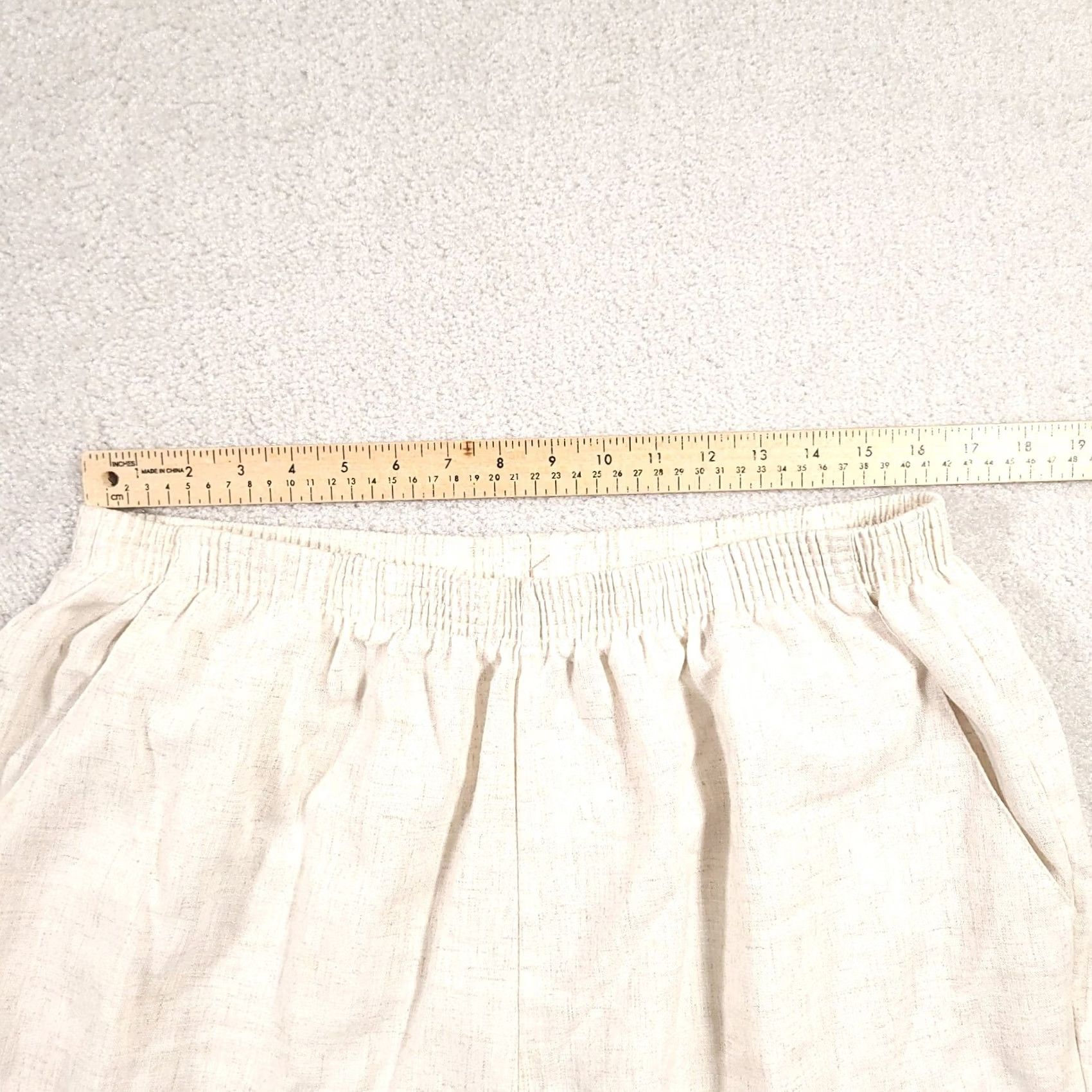 Vintage VINTAGE Briggs Pull On Pants Women's 22W Beige Cropped Capri Made in USA | Pants | 22W | Beige | Capri | 90s | Women | Plus Size Size 40" / US 18 - 4 Thumbnail