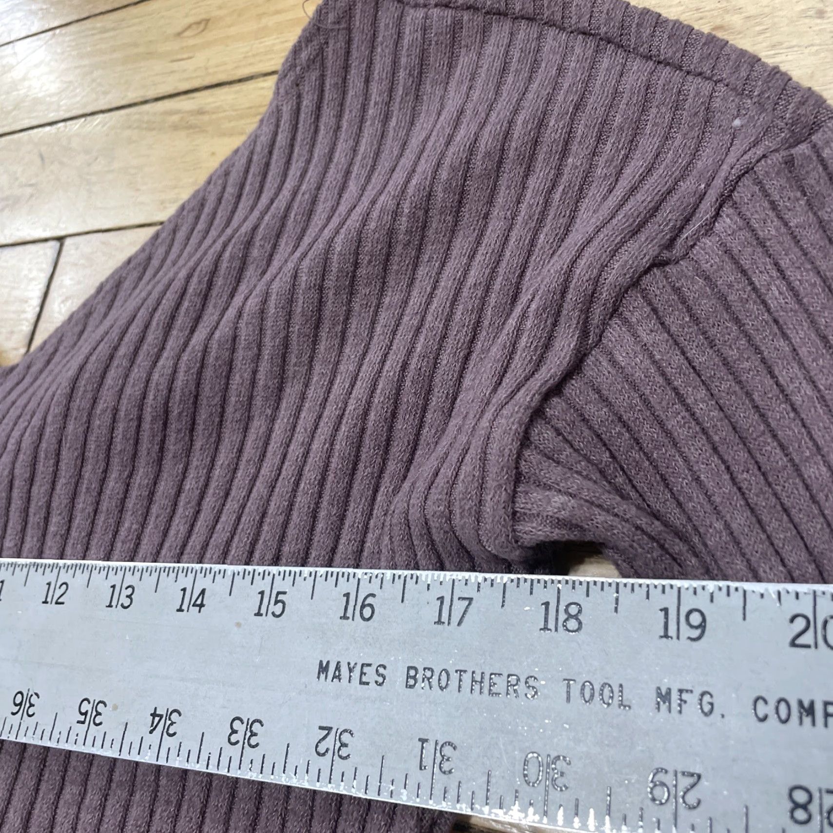 Fashion Nova Fashion Nova Womens Twist Sweater Crop Ribbed V-Neck Dolman Sleeve Purple XS Size XS / US 0-2 / IT 36-38 - 7 Thumbnail