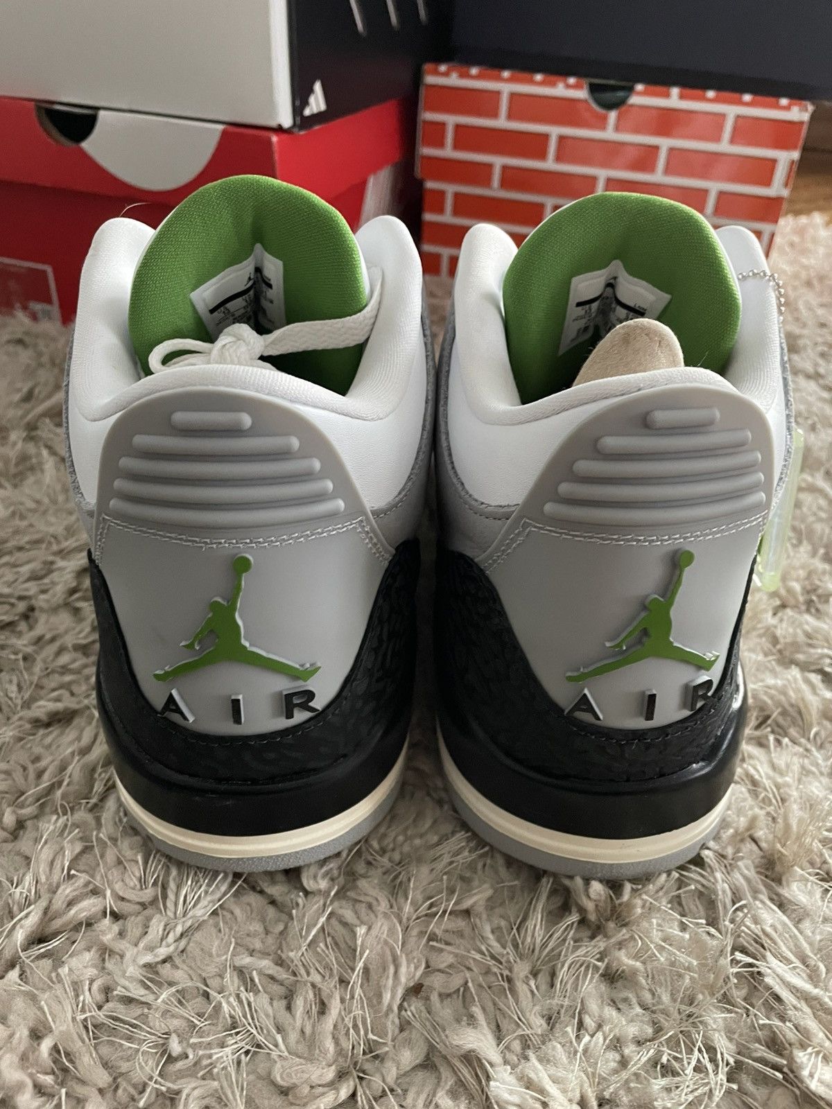 Jordan Brand Jordan 3 Chlorophyll Size US 13 / EU 46 - 6 Thumbnail