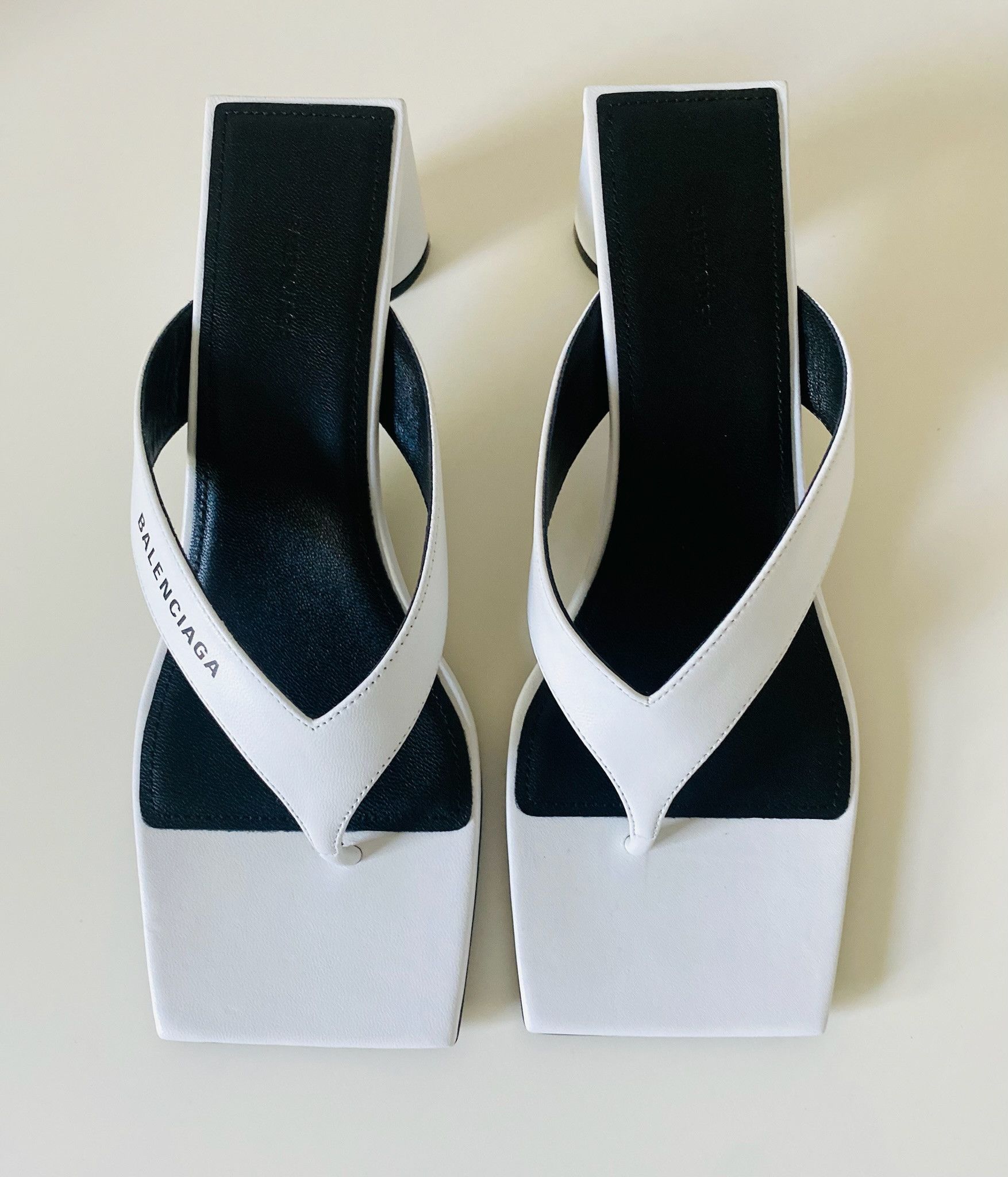 Balenciaga Balenciaga Double Square 60mm Leather White/Black(Size 37) Size US 6.5 / IT 36.5 - 3 Thumbnail