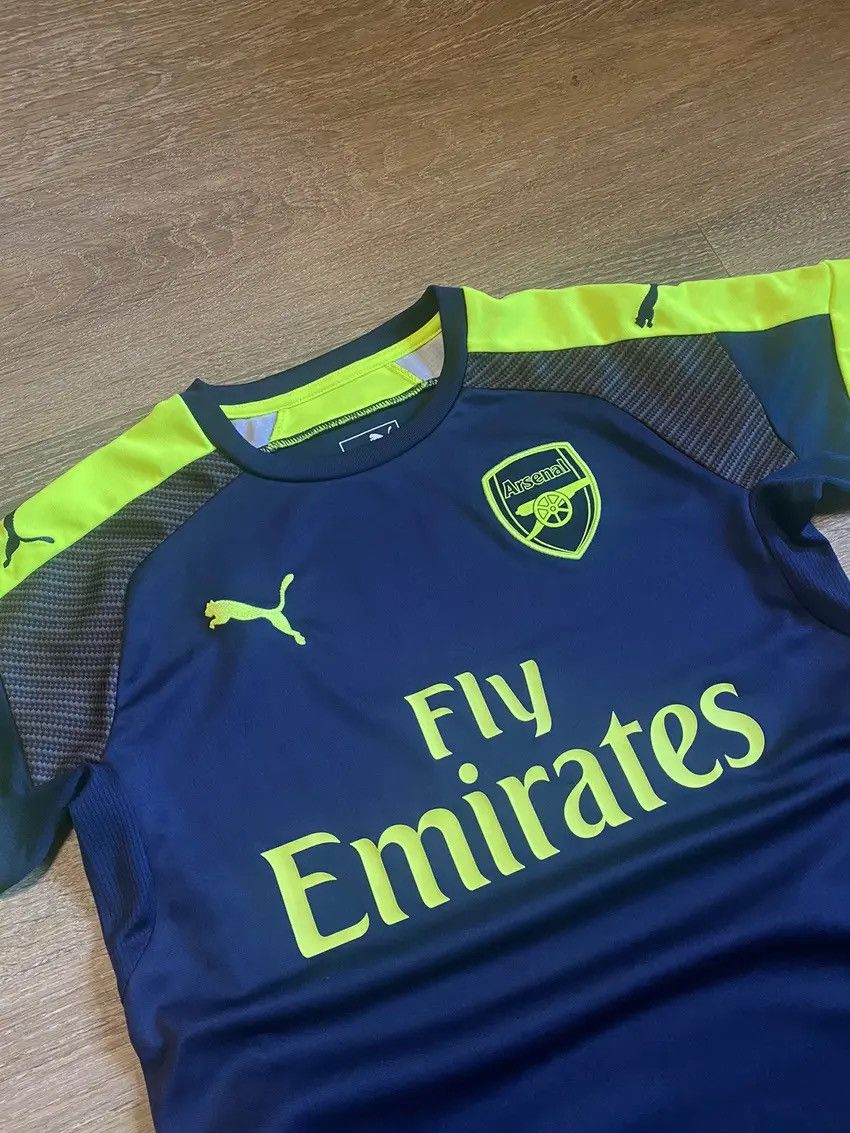 Puma × Vintage Vintage Arsenal FC Puma Soccer Kids Jersey Size XL Size US XL / EU 56 / 4 - 7 Thumbnail