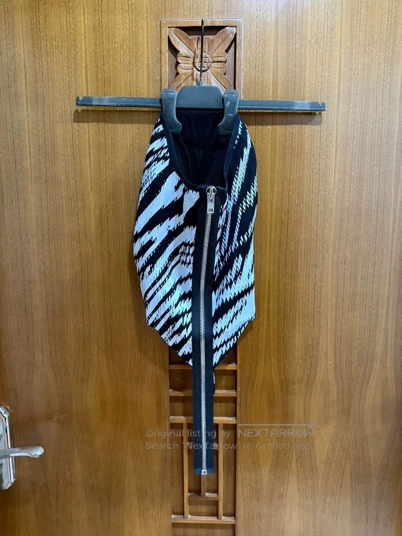 Acronym Acronym scarf, muffler Size ONE SIZE - 1 Thumbnail