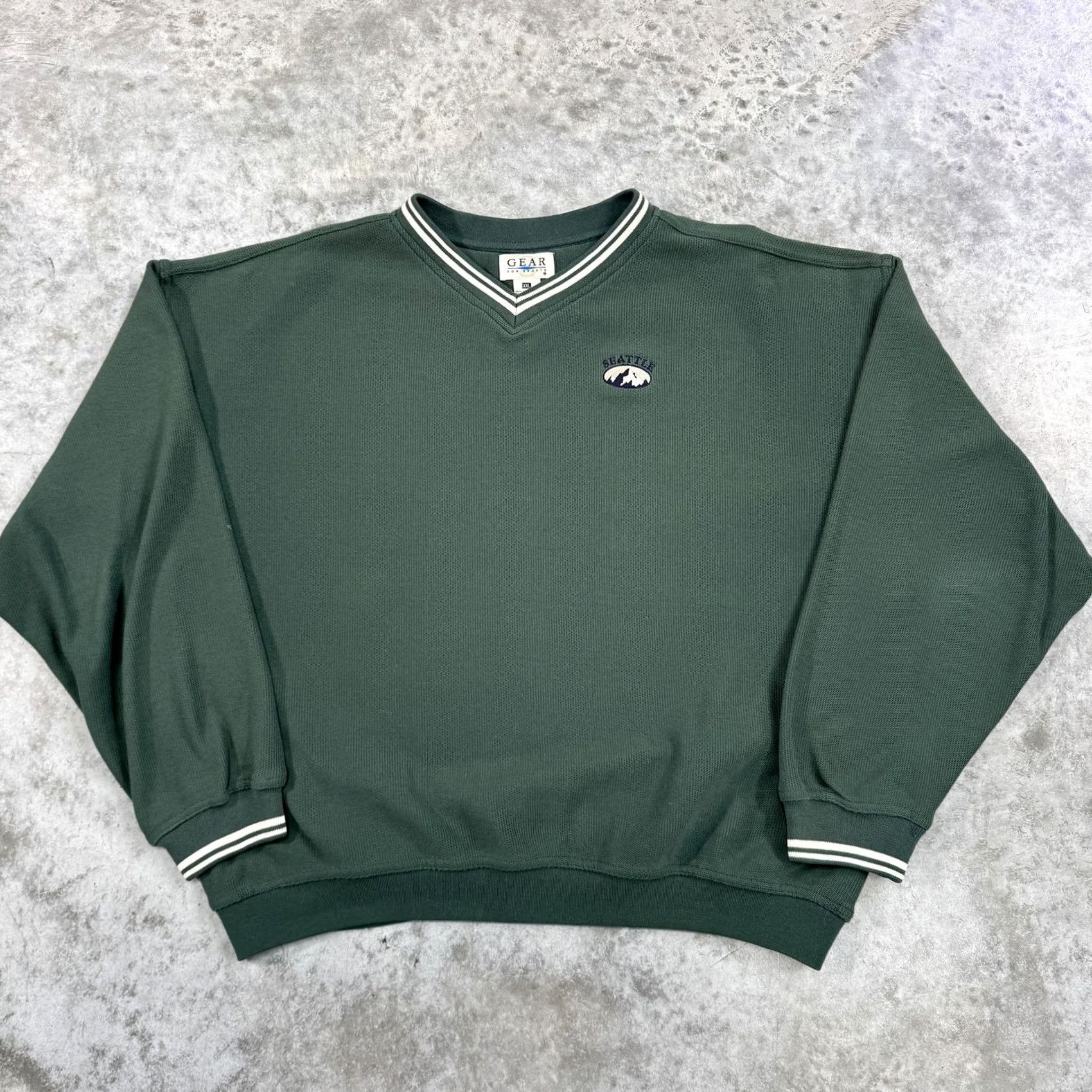 Vintage Vintage Gear For Sports Seattle Sweater Mens 2XL Green V Neck Pullover Sweatshirt 90s Tourist Size US XXL / EU 58 / 5 - 2 Thumbnail