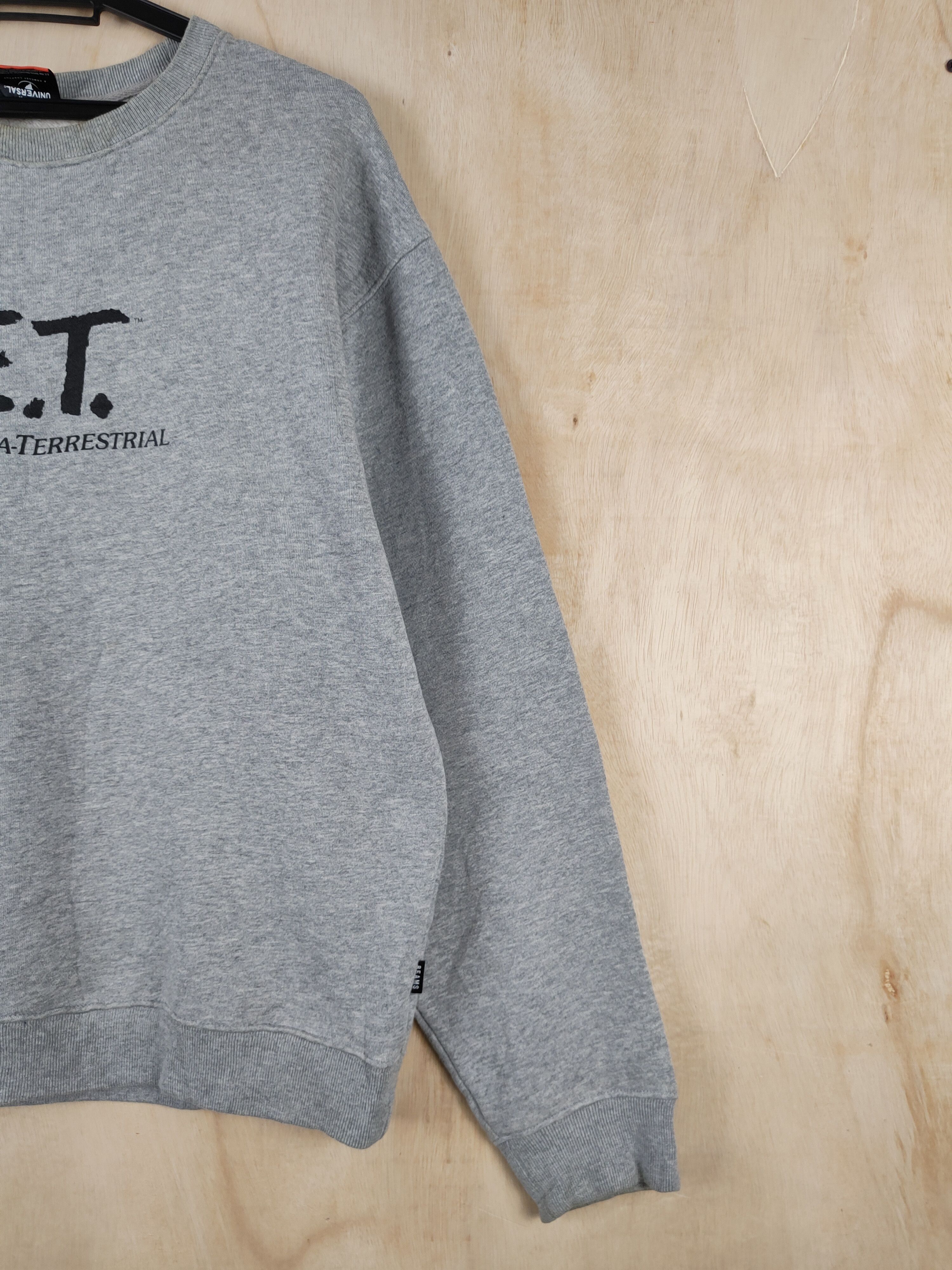 Universal Studios Beams X E.T Universal studio movie Sweatshirts #S2567 Size US L / EU 52-54 / 3 - 6 Thumbnail