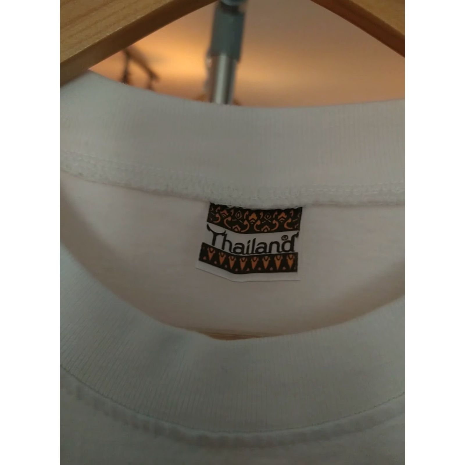 Vintage Travel Thailand Arts And Crafts T-shirt L White Men Art Nice Print Made in Thailand Size US L / EU 52-54 / 3 - 2 Thumbnail