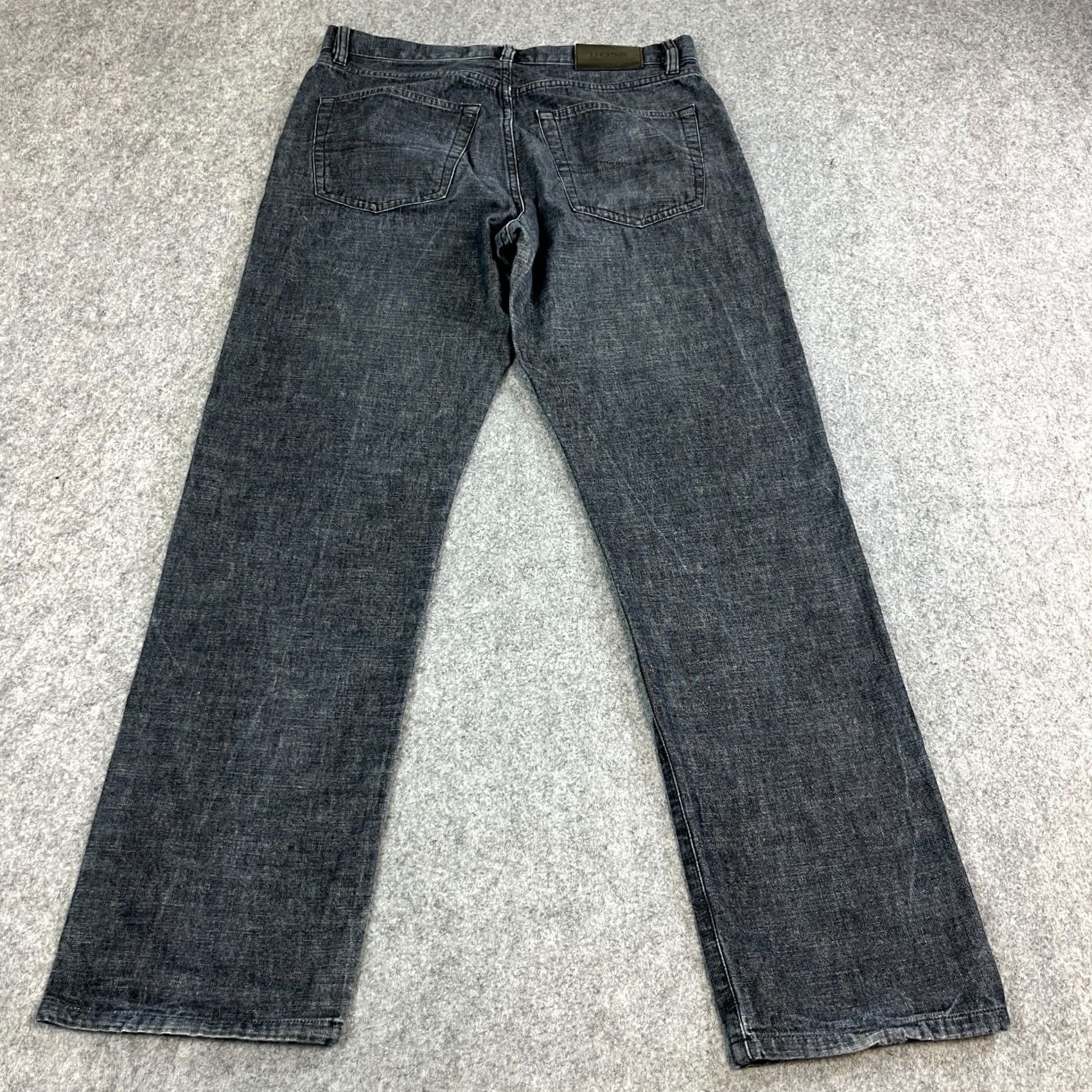 Hugo Boss HUGO BOSS Jeans Regular Straight 32 32 Vintage Dark Wash Cotton Mens Jeans 5-Pocket Design Leather Logo Button Size US 32 / EU 48 - 2 Thumbnail