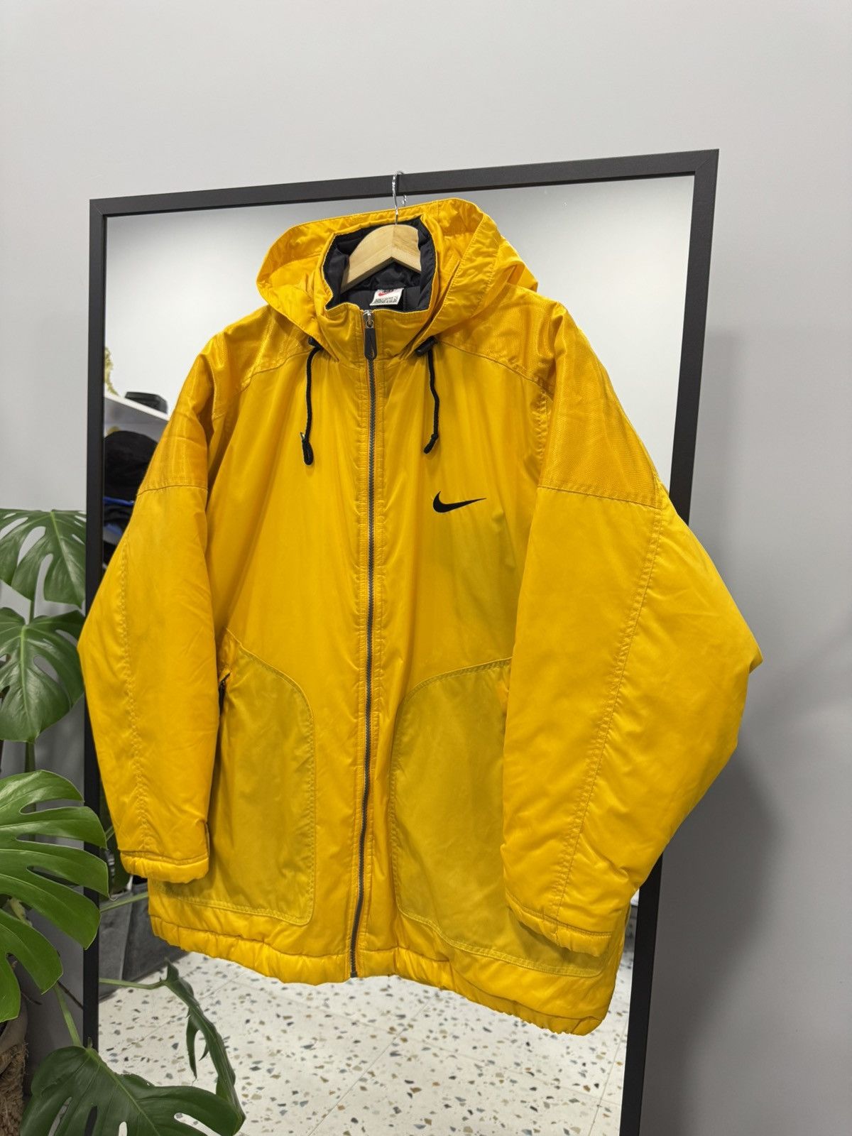 Nike Nike big logo yellow vintage jacket size M-L Size US M / EU 48-50 / 2 - 2 Thumbnail