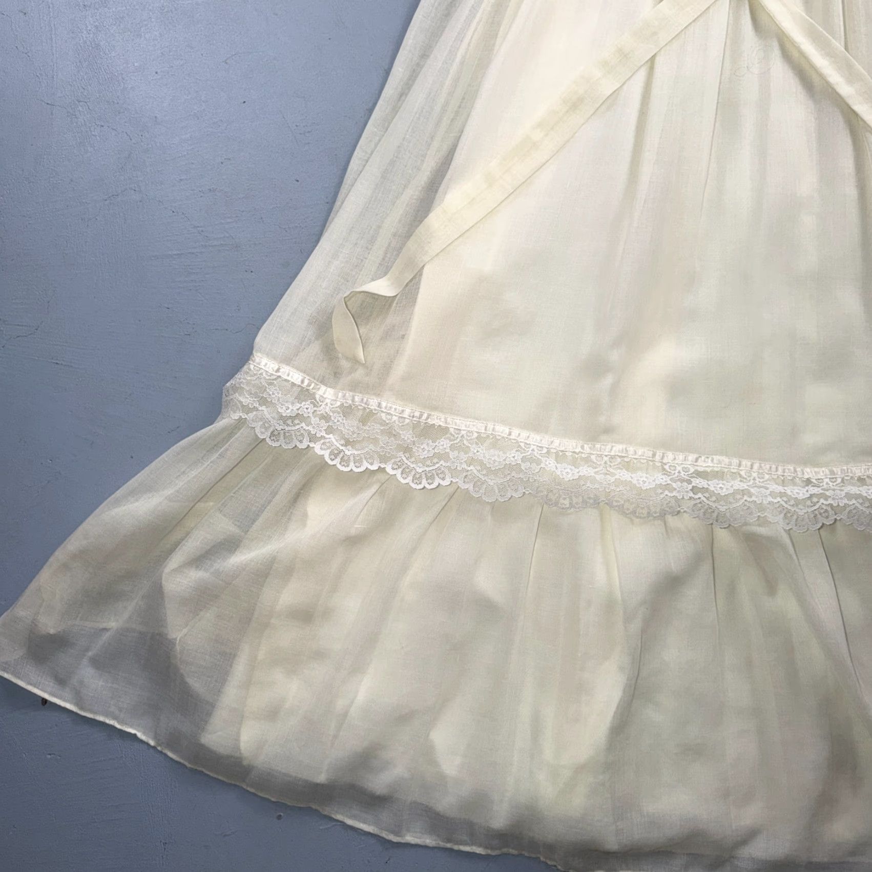 Vintage VINTAGE Gunne Sax Jessica Ivory Prairie Dress Sz 11 Boho Core Farm 1970s Cotton Gunne Sax Womens Size L / US 10 / IT 46 - 3 Thumbnail