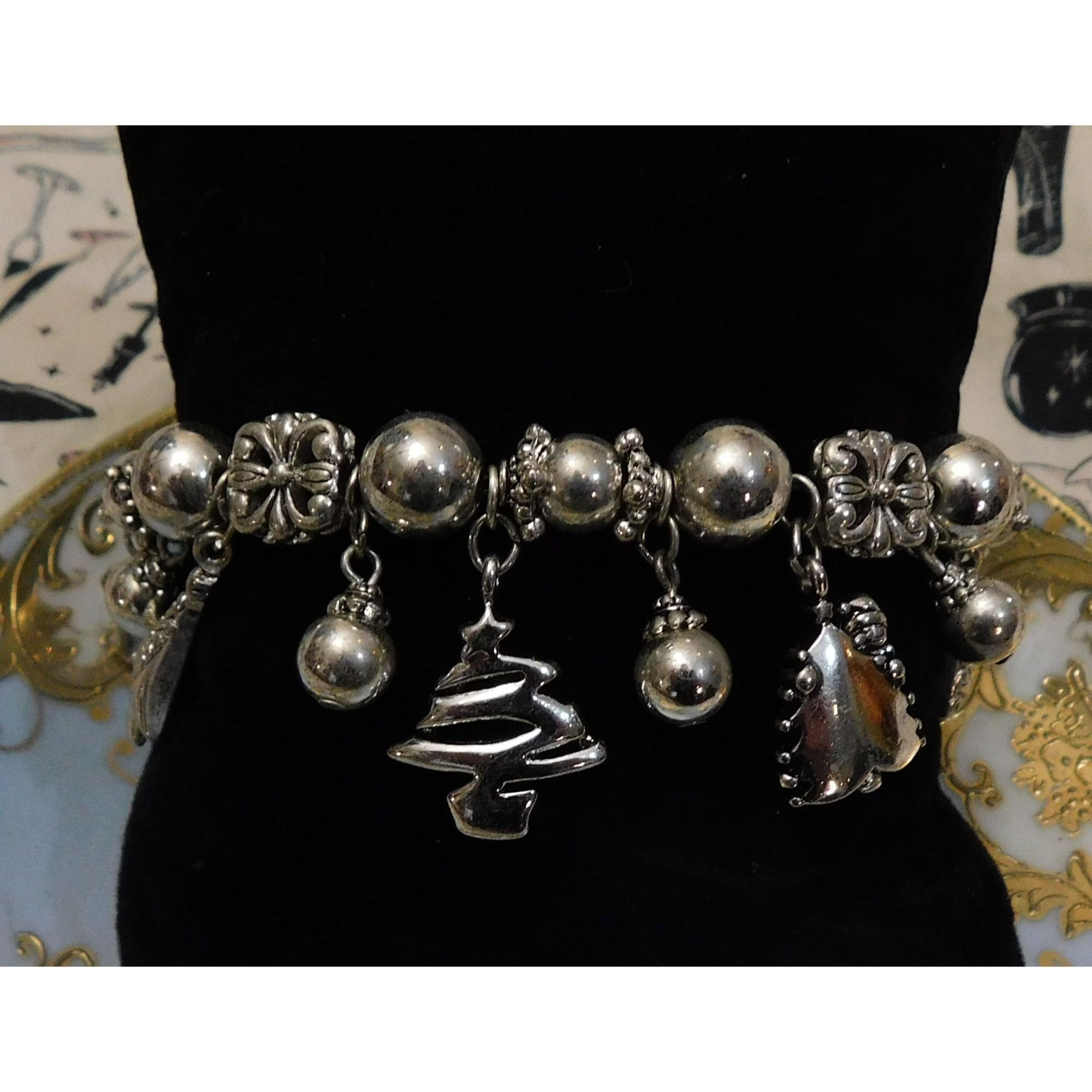 Other Vintage Christmas Tree Charm Bracelet Silver Tone Size ONE SIZE - 1 Thumbnail