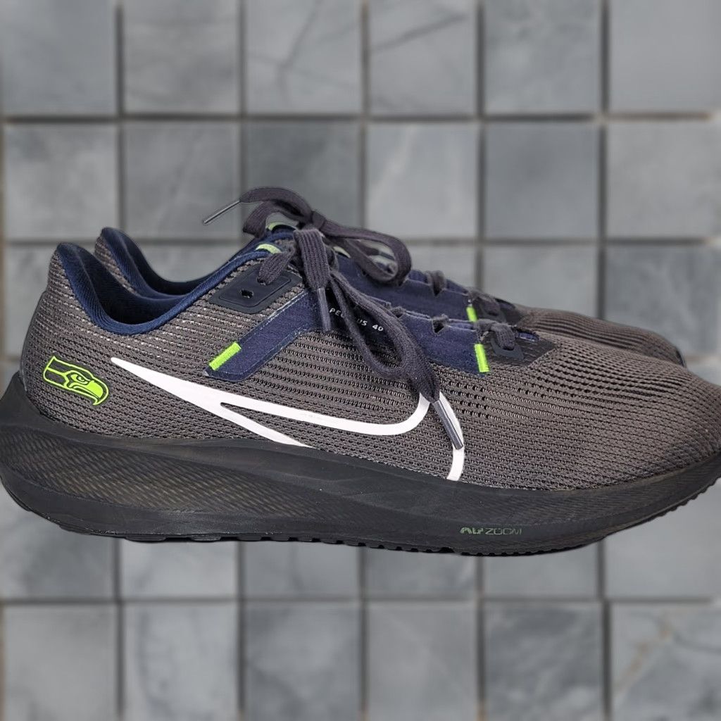 Nike Nike Pegasus 40 Seattle Seahawks Running Men's 11.5 US Nike Air Zoom Pegasus 40 Sneakers Black Mens NFL DZ6007-001 Size US 11 / EU 44 - 1 Thumbnail