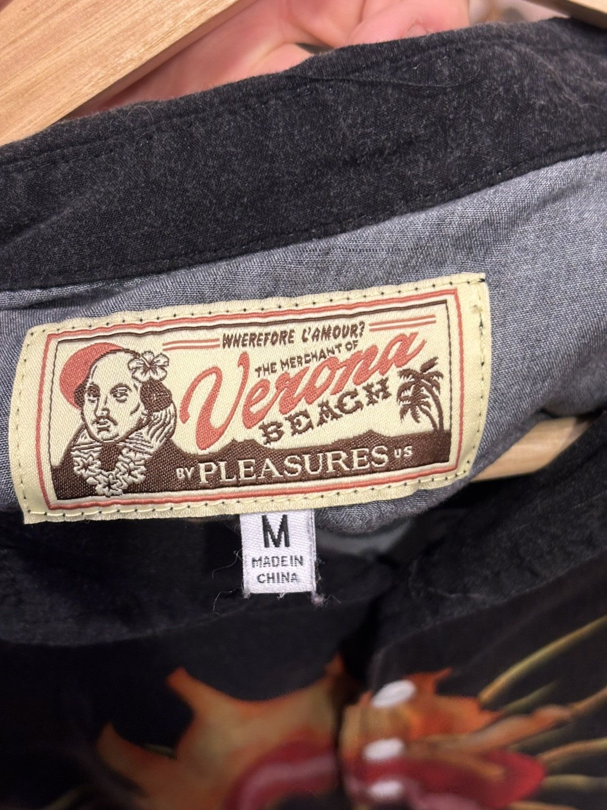 Pleasures Pleasures Button Up Size US M / EU 48-50 / 2 - 3 Thumbnail