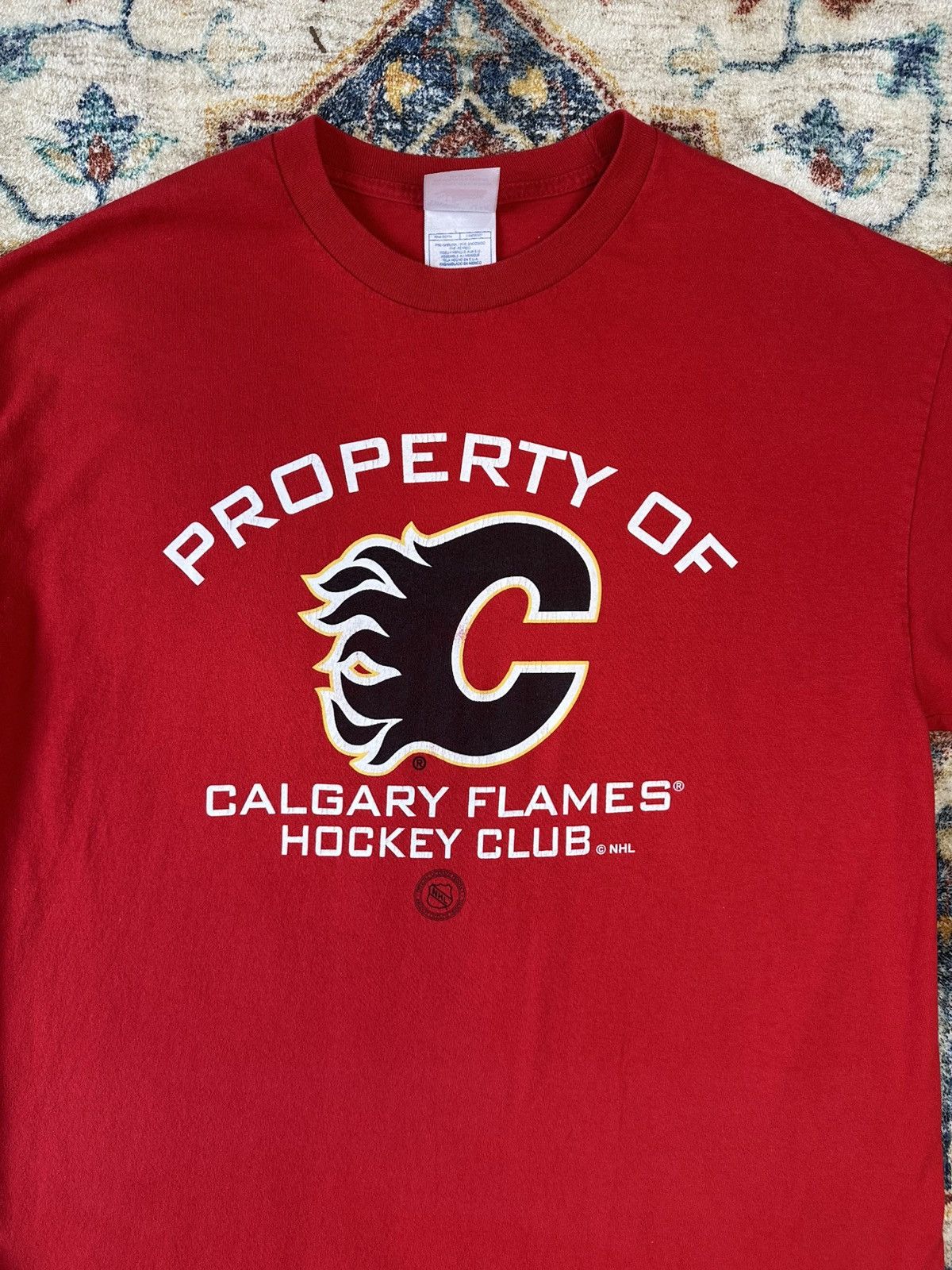 NHL × Vintage Vintage NHL Calgary Flames Hockey Club T-shirt Size XL Size US XL / EU 56 / 4 - 4 Thumbnail
