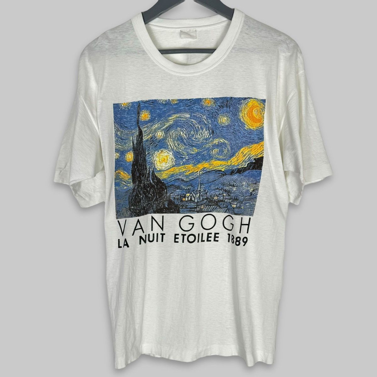 Vintage Vintage 90s Van Gogh La Nuit Etoilee Art T Shirt Size US L / EU 52-54 / 3 - 1 Thumbnail