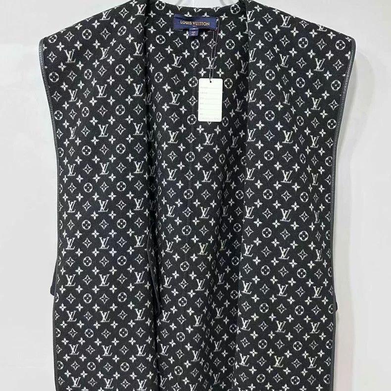 Louis Vuitton Louis Vuitton Full-print mid-length bathrobe coat Size XXS / US 00 / IT 34 - 2 Thumbnail