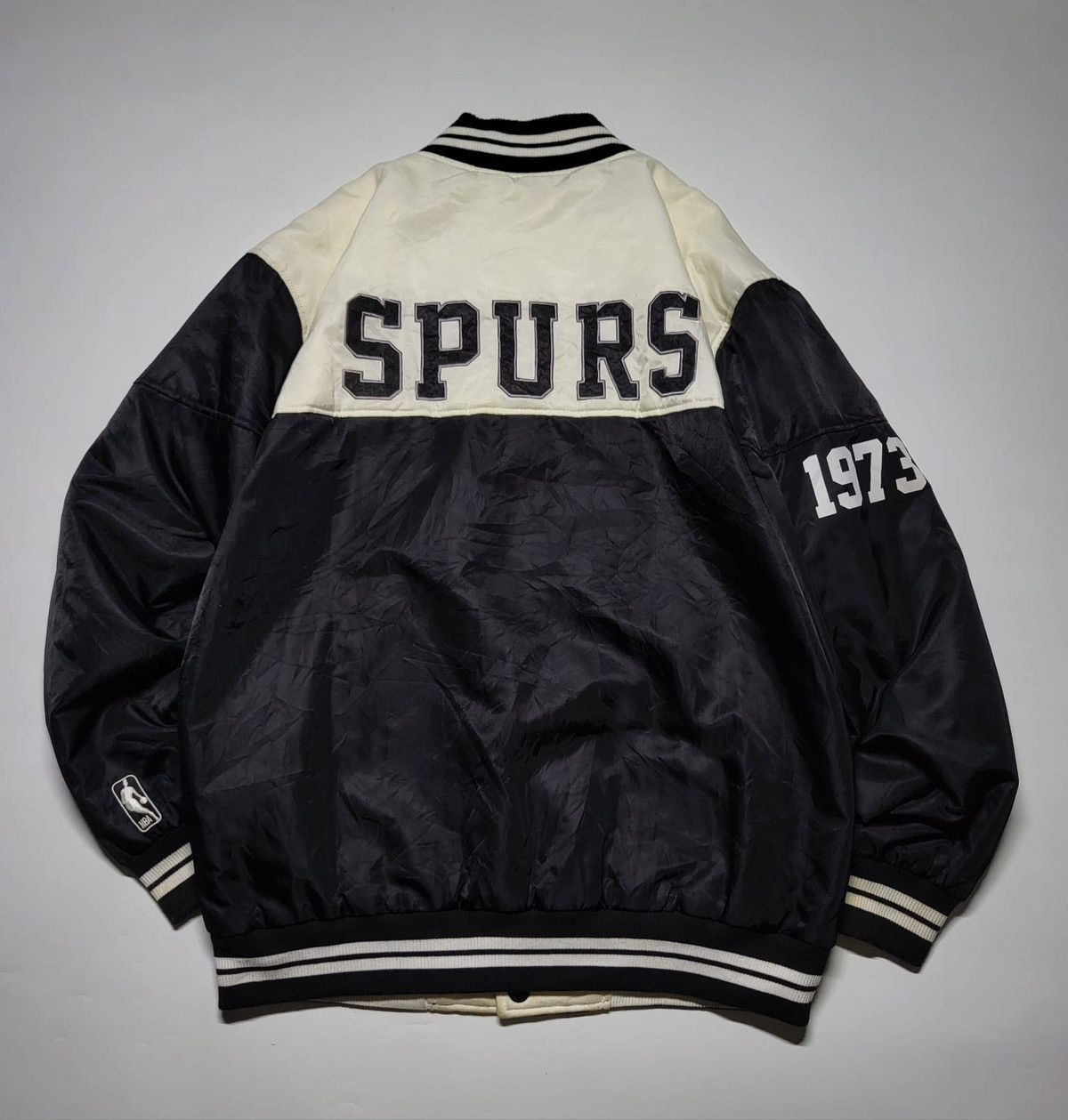 NBA × Vintage Varsity boomber SPURS NBA Reversible Size US L / EU 52-54 / 3 - 9 Thumbnail