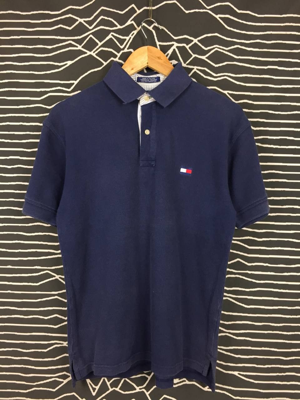 Tommy Hilfiger × Vintage Tommy Hilfiger Small Logo Casual Polo Tee Size US M / EU 48-50 / 2 - 2 Thumbnail
