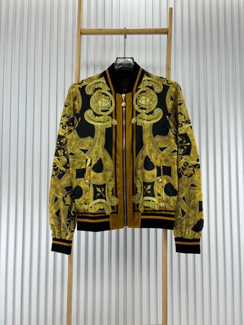 Versace Versace Black gold medusa baroque Size US S / EU 44-46 / 1 - 1 Thumbnail