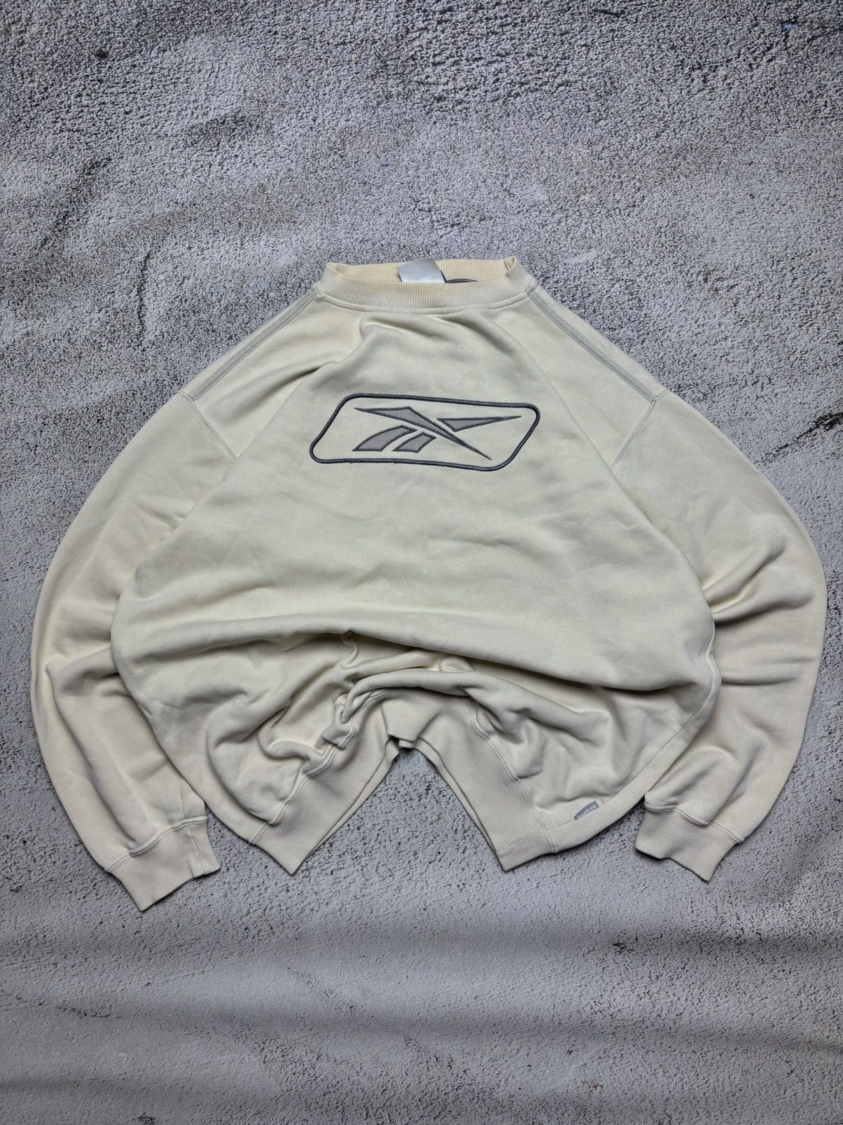 Reebok Vintage Boxy Crewneck Reebok Hip Hop Swag Skate Sweatshirt Size US L / EU 52-54 / 3 - 1 Thumbnail