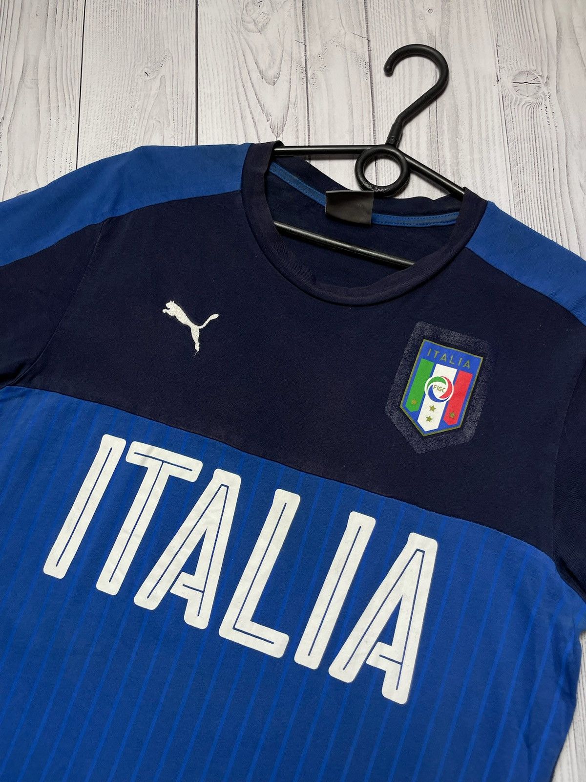Puma × Vintage Vintage puma Italia soccer tee Italy size M Size US M / EU 48-50 / 2 - 2 Thumbnail