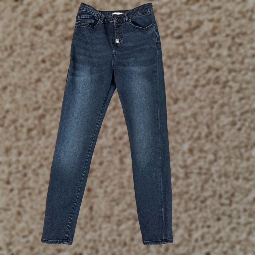 Forever 21 Forever 21 Jeans Womens 28 Blue Denim Skinny Button Fly Dark Wash Cotton 26x28 Mens? Girls? No. Size 28" / US 6 / IT 42 - 1 Thumbnail