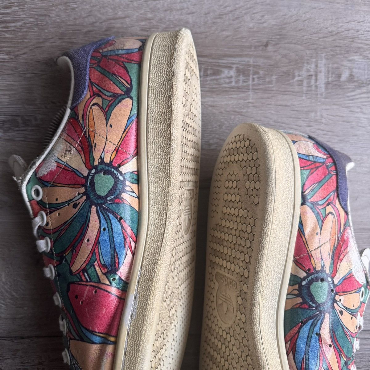 Adidas ADIDAS • WMNS Stan Smith "Floral" (9M) Size US 9 / EU 42 - 7 Thumbnail