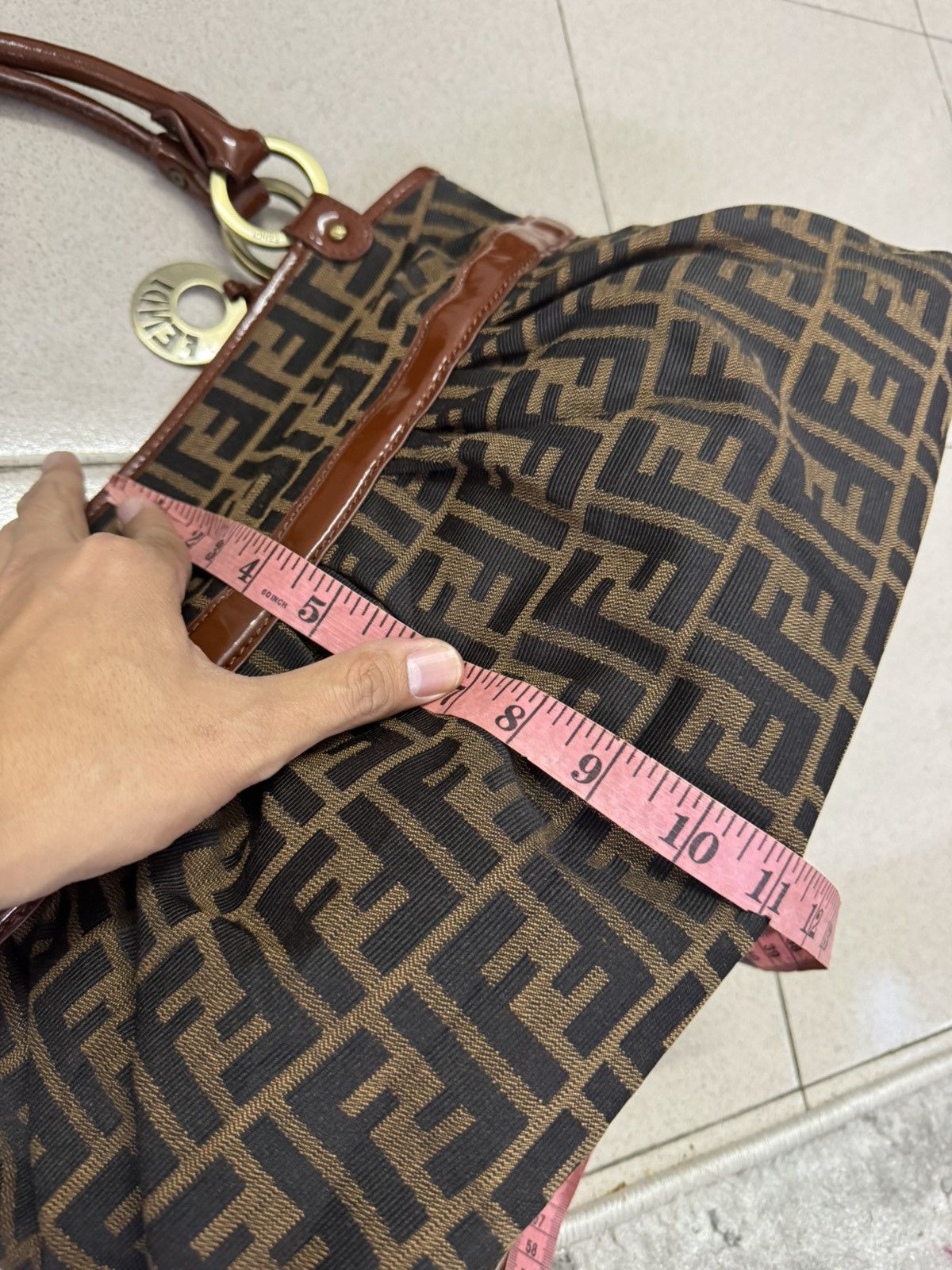 Fendi FENDI FULL MONOGRAM SHOULDER BAG Size ONE SIZE - 4 Thumbnail