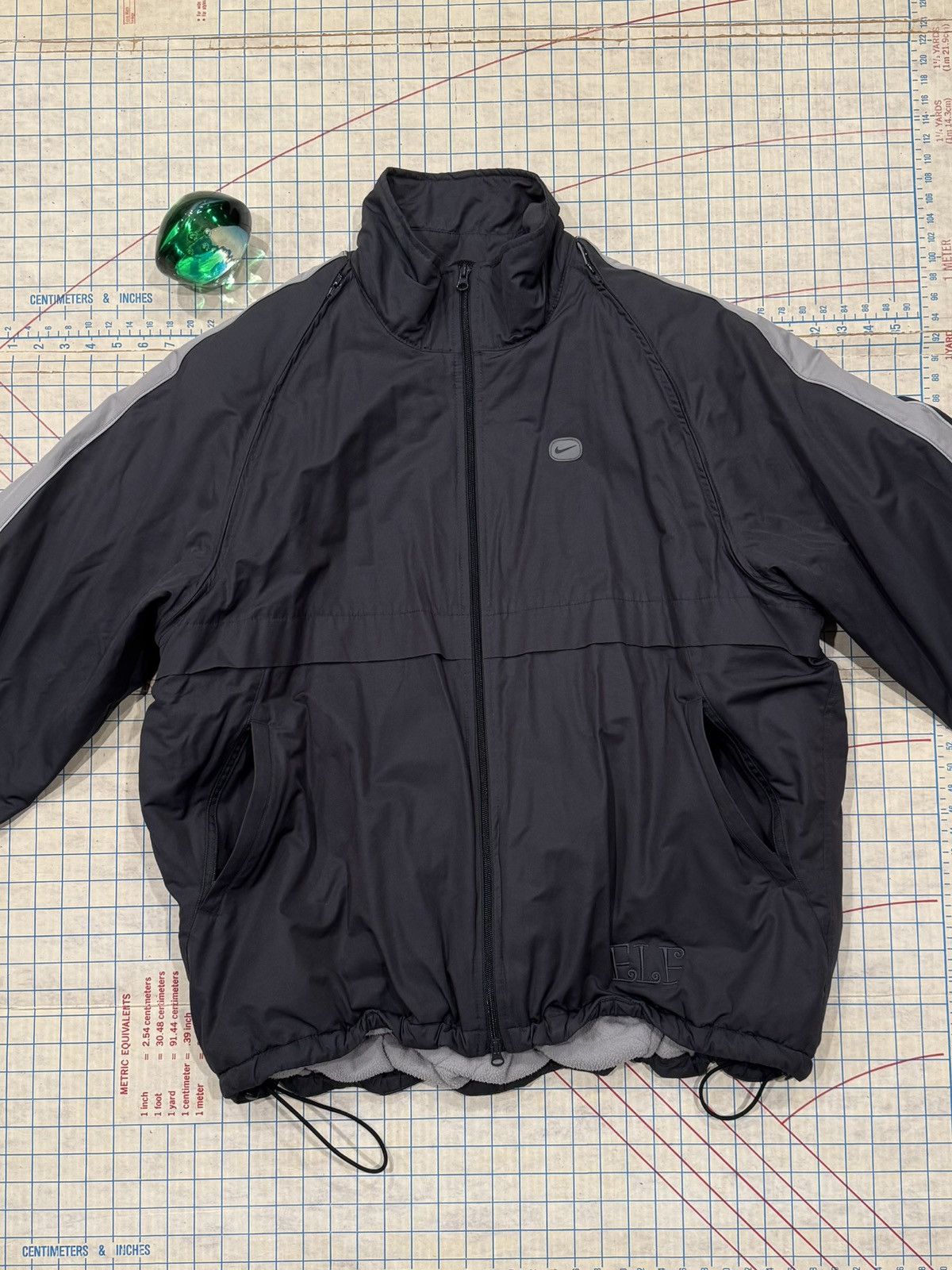 Nike Vintage Nike Y2K Gray Tag Winter Jacket Vest 2 In 1 Mens XL Size US XL / EU 56 / 4 - 5 Thumbnail